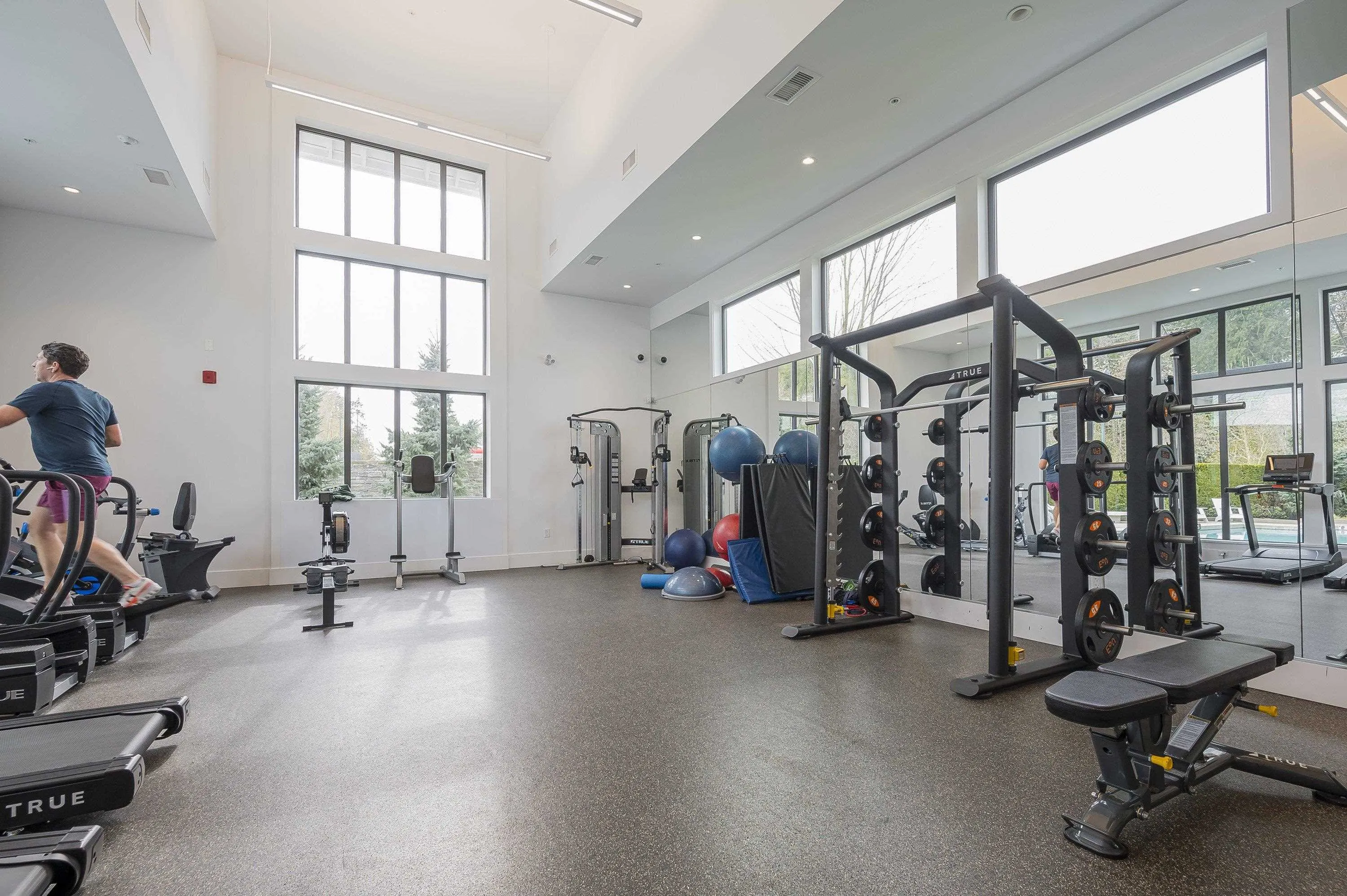 47 4638 Orca Way
