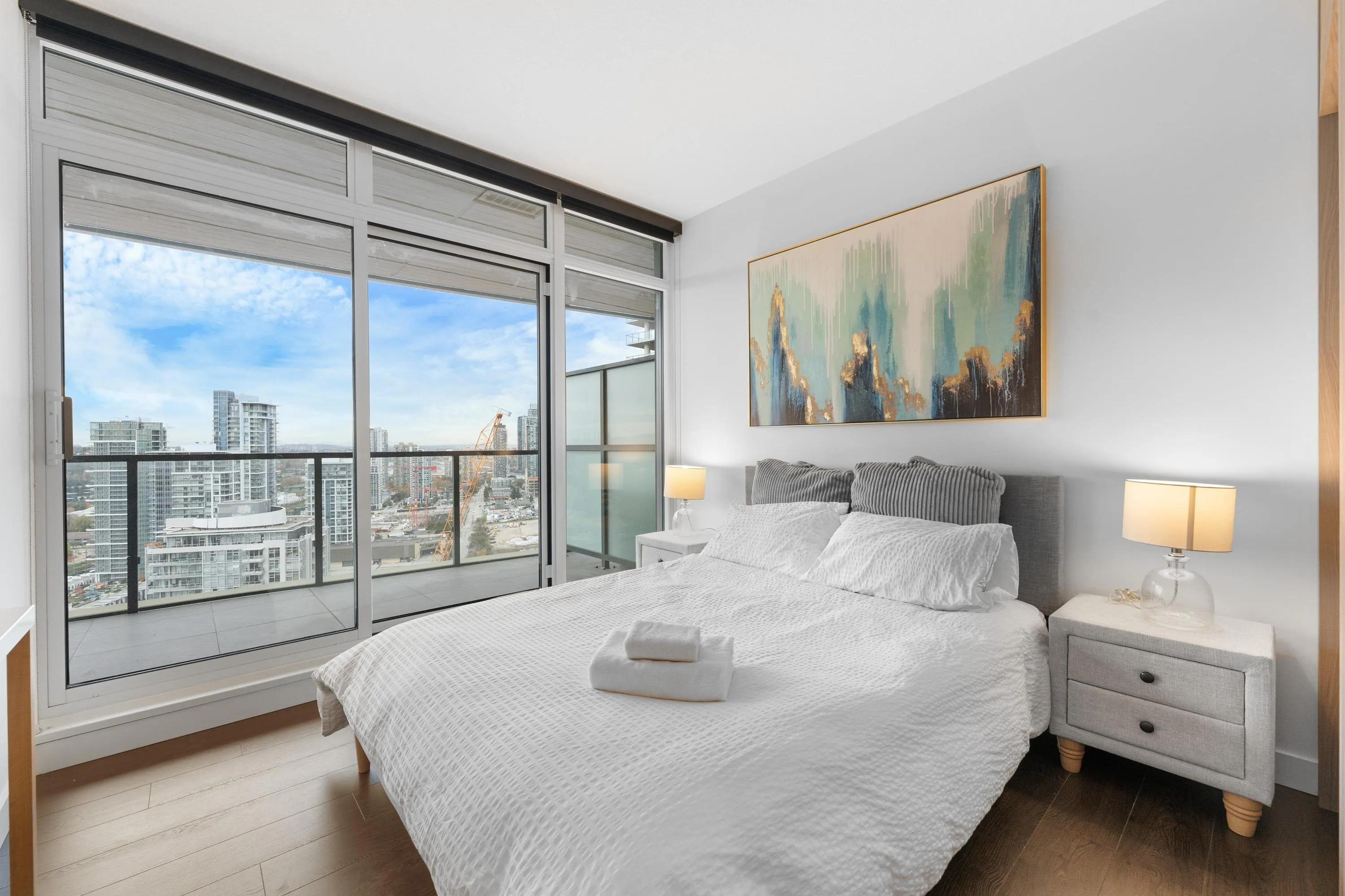 2402 4890 Lougheed Highway