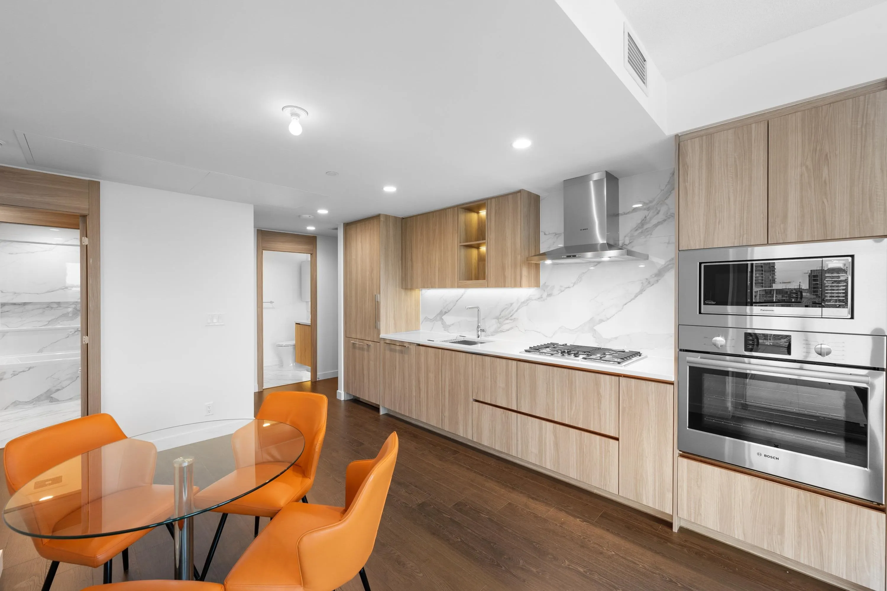 2402 4890 Lougheed Highway