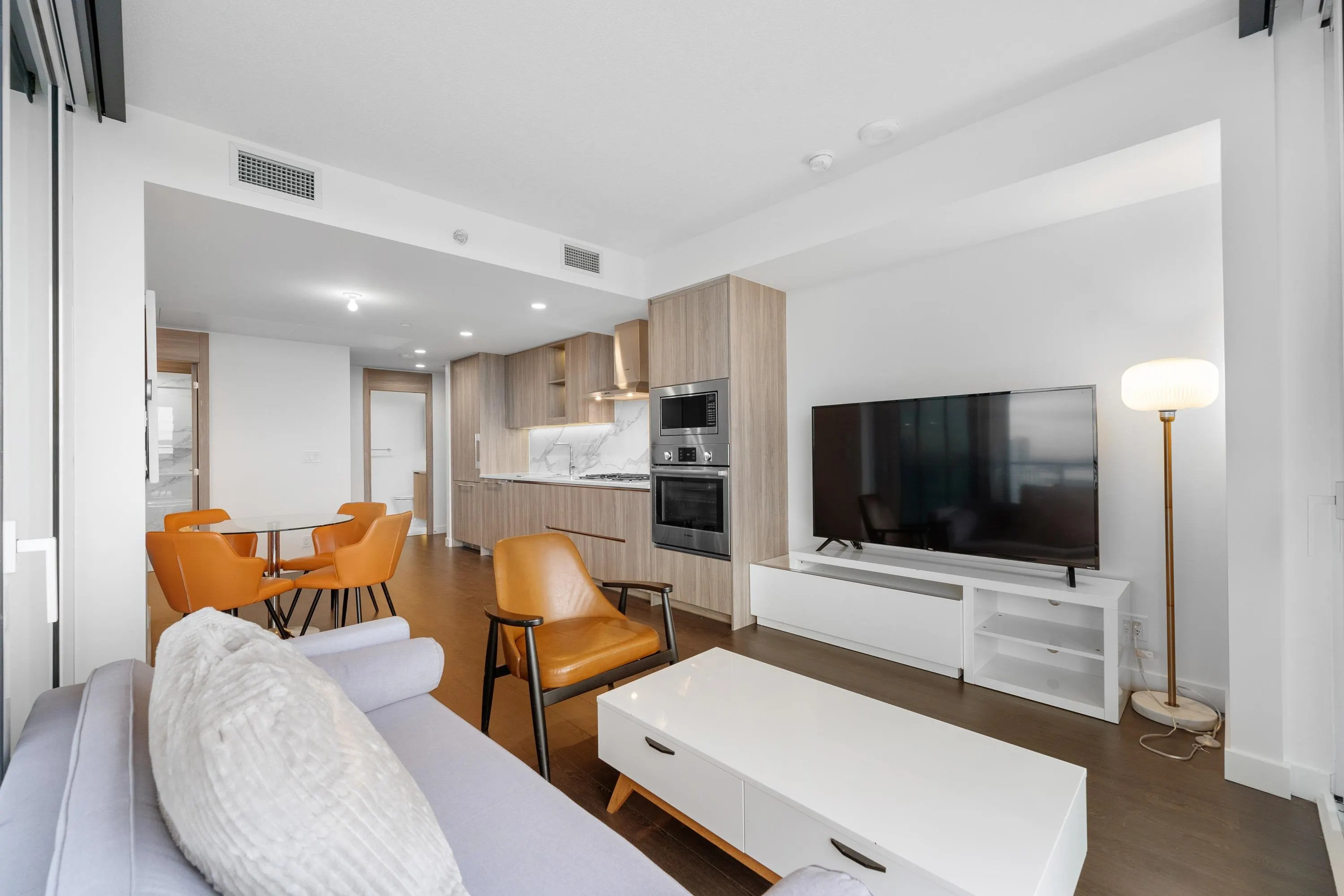 2402 4890 Lougheed Highway