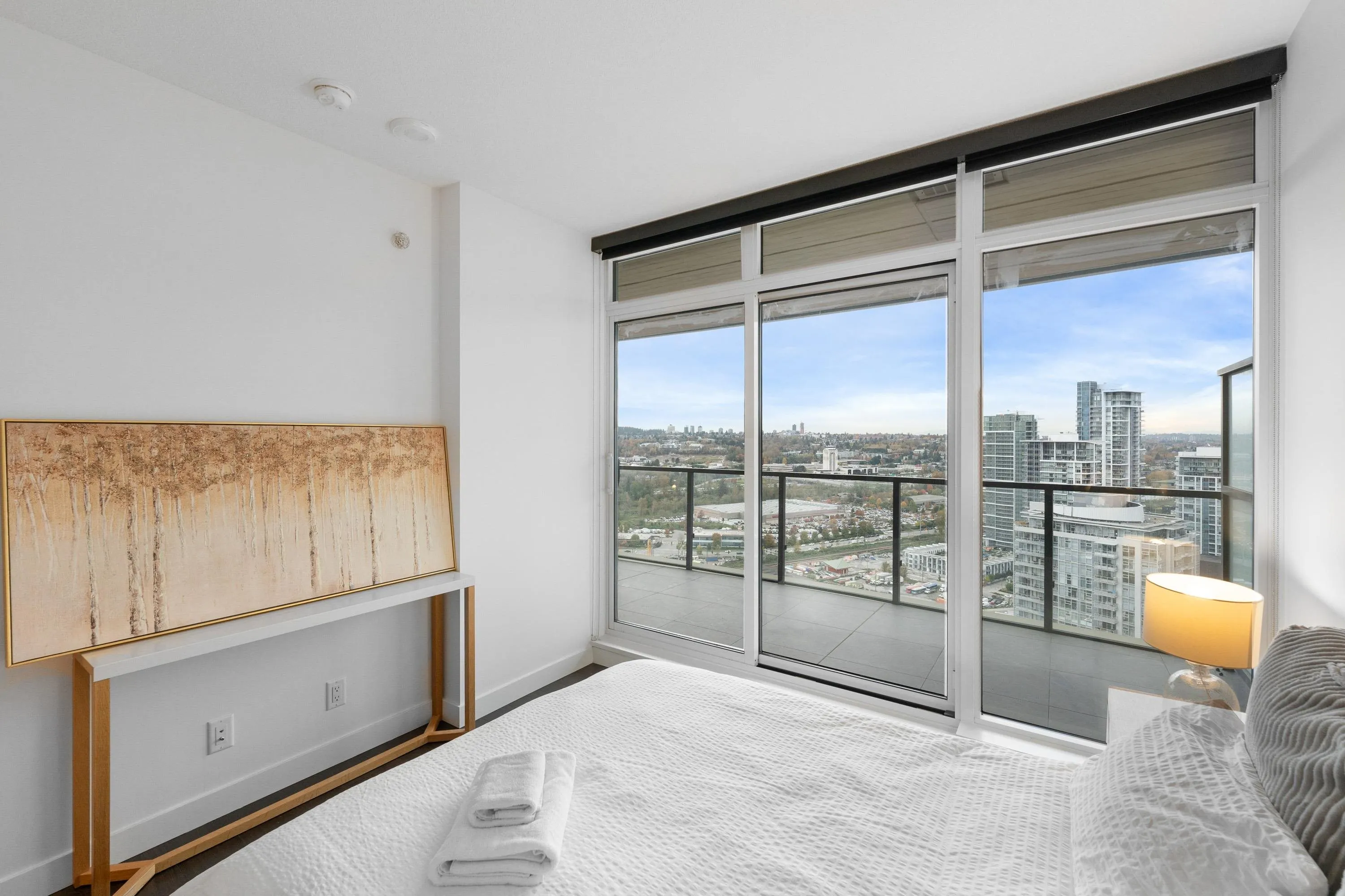 2402 4890 Lougheed Highway
