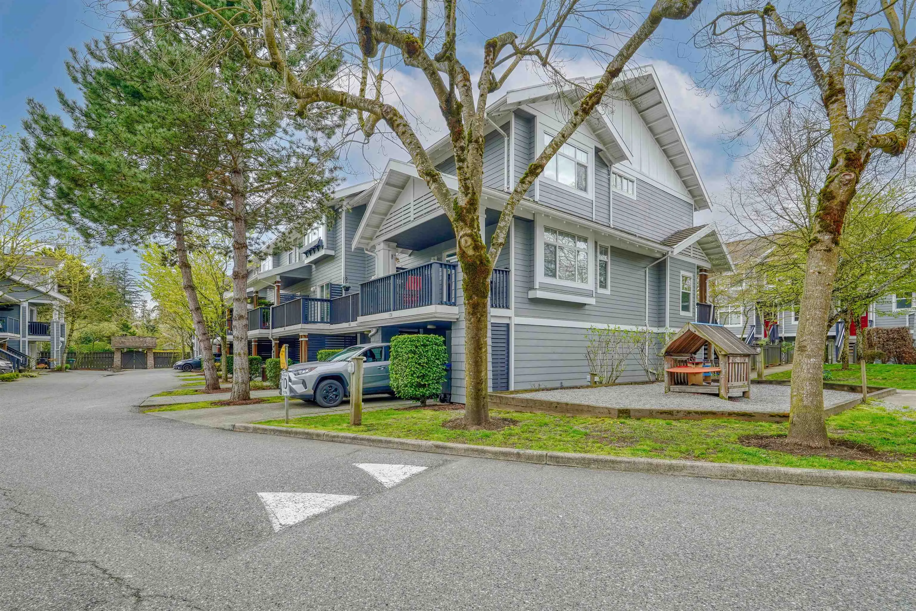129 15236 36 Avenue