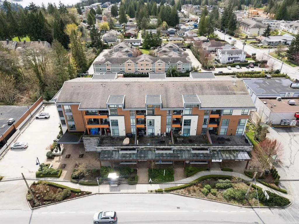 404 875 Gibsons Way