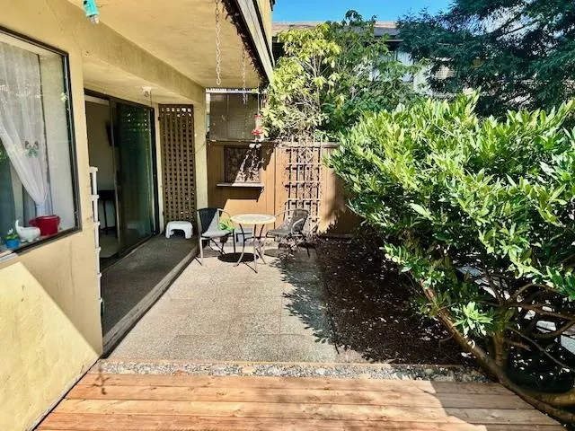 110 14935 100 Avenue
