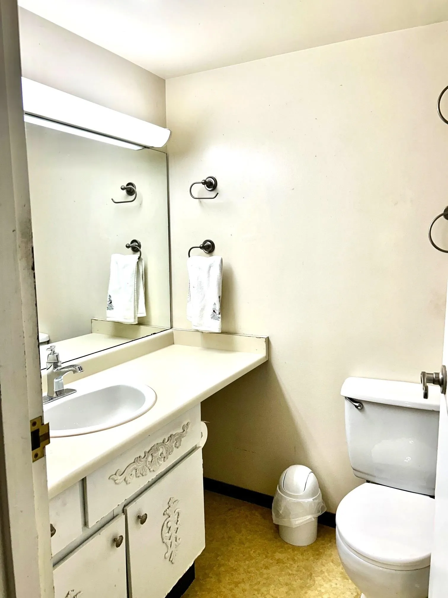 110 14935 100 Avenue
