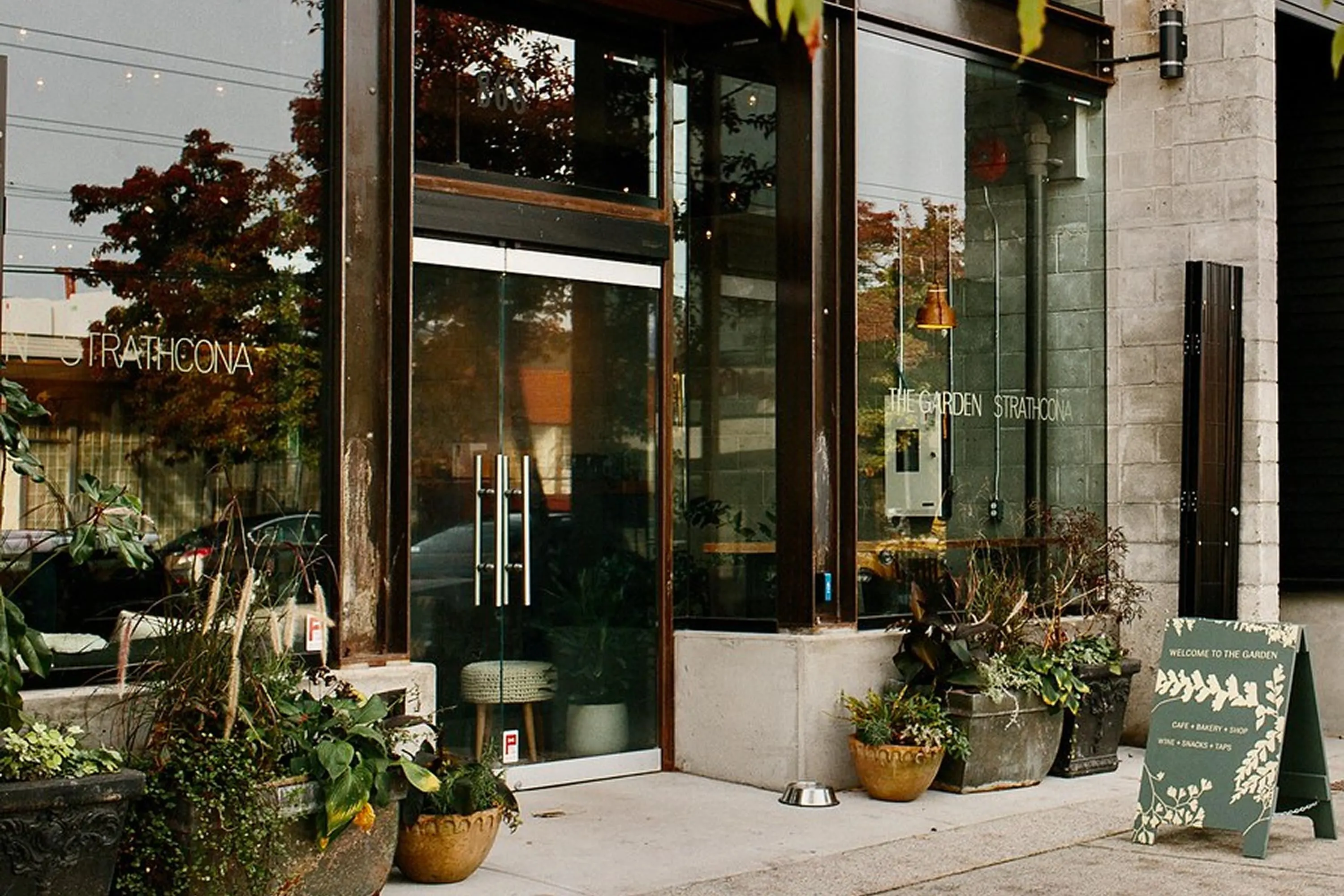 PH9 955 E Hastings Street