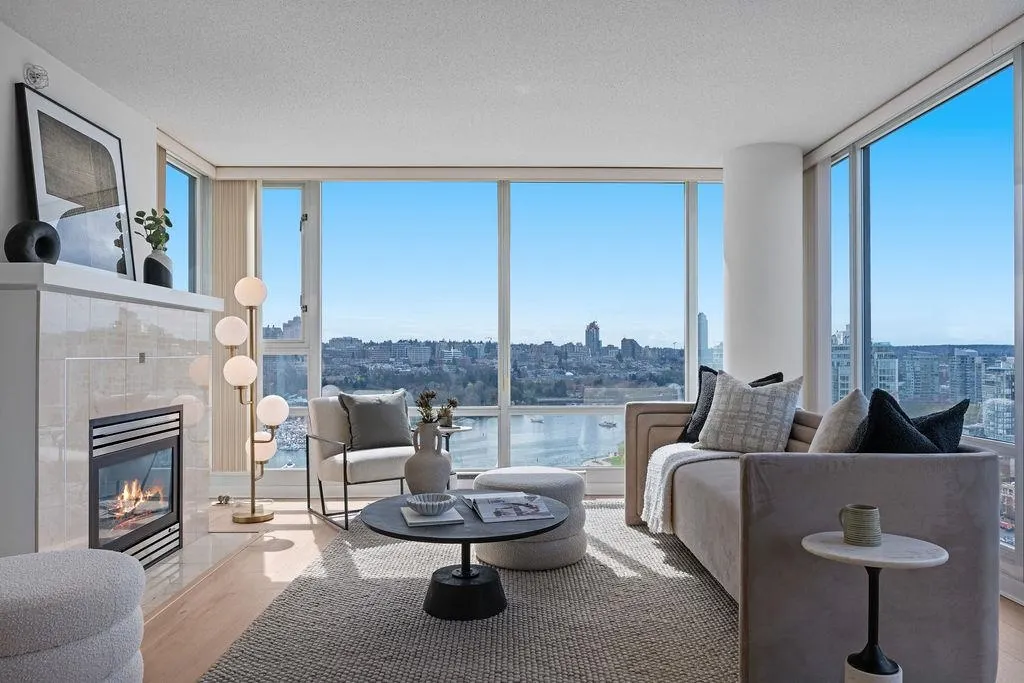 2607 1033 Marinaside Crescent