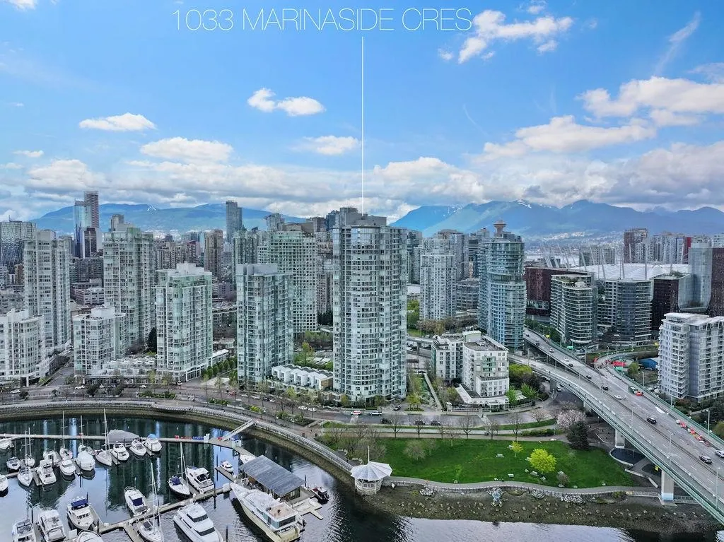2607 1033 Marinaside Crescent