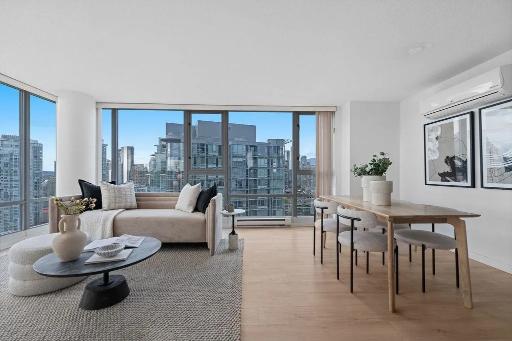 2607 1033 Marinaside Crescent