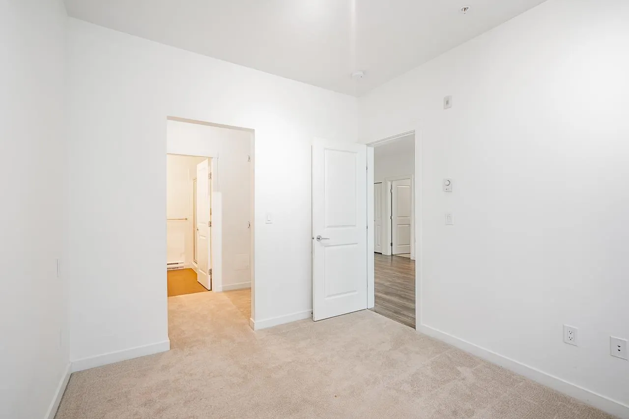 404 15825 85 Avenue