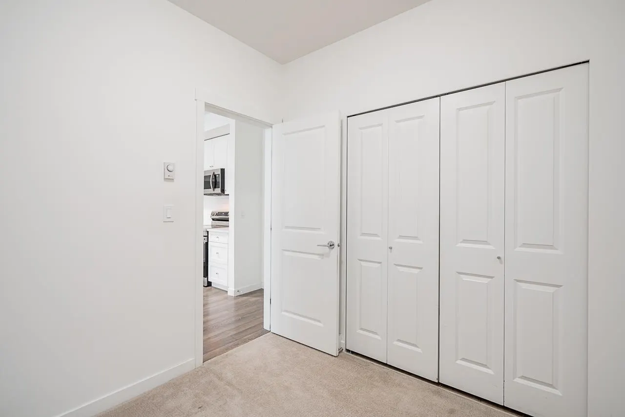 404 15825 85 Avenue
