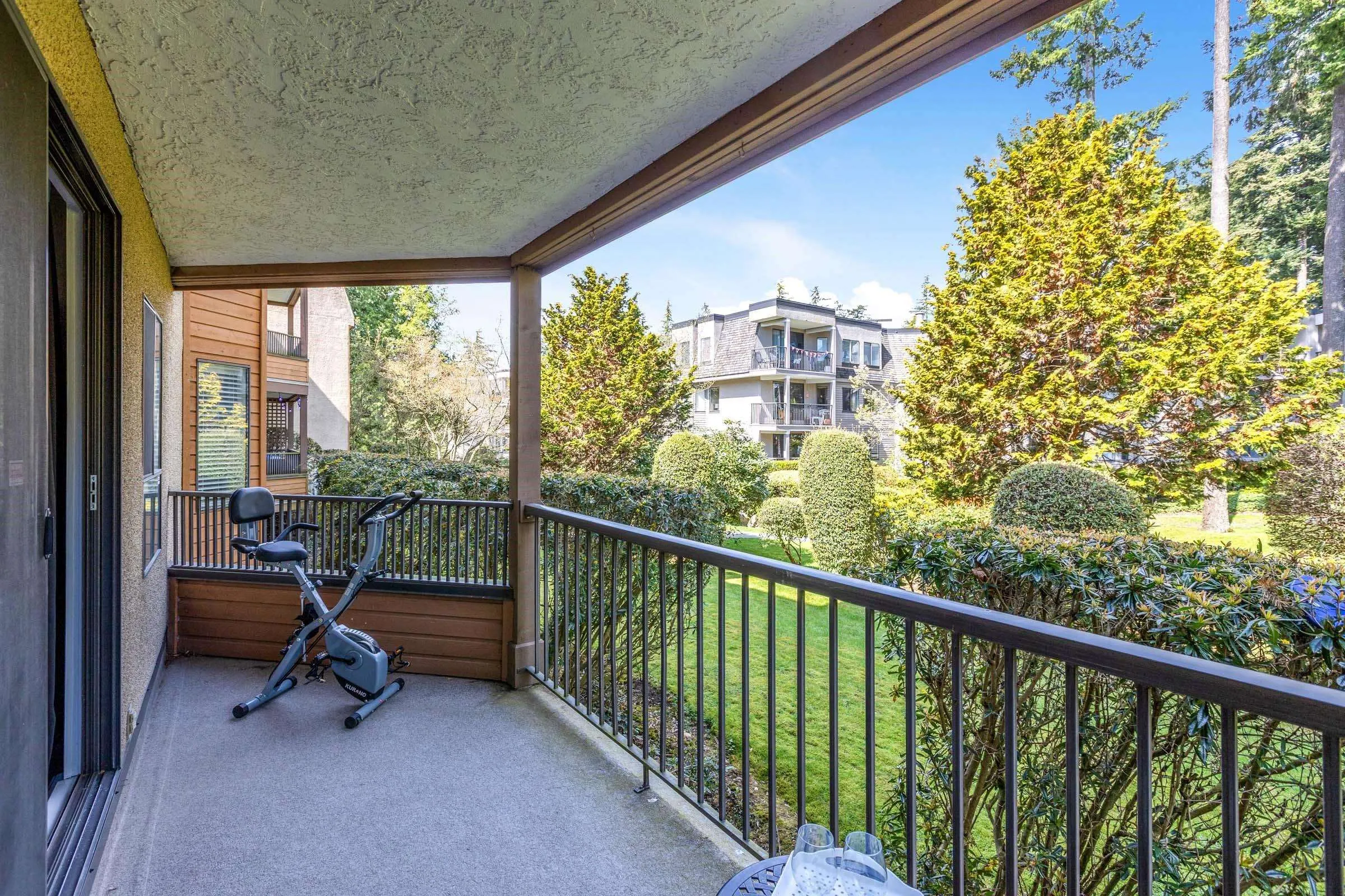 106 1720 Southmere Crescent