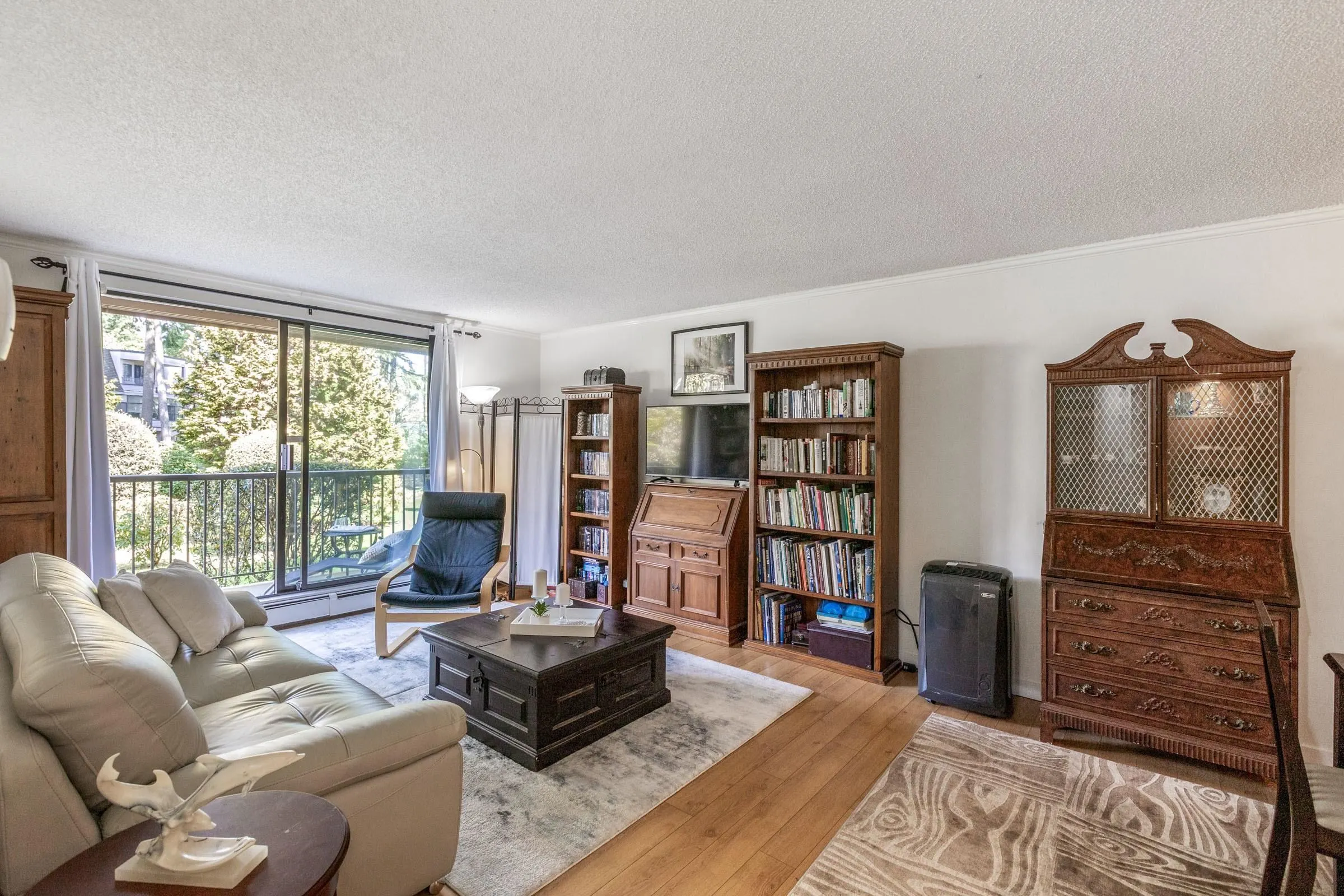 106 1720 Southmere Crescent