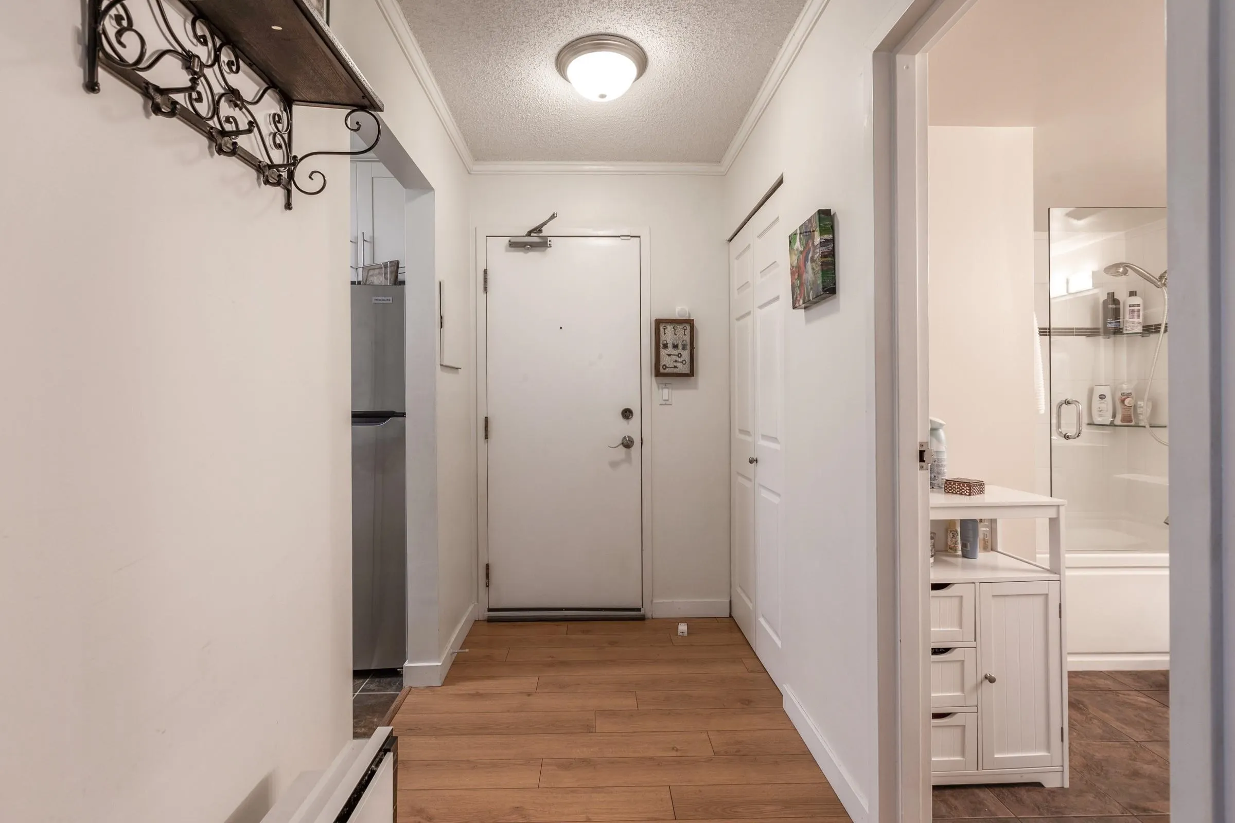 106 1720 Southmere Crescent