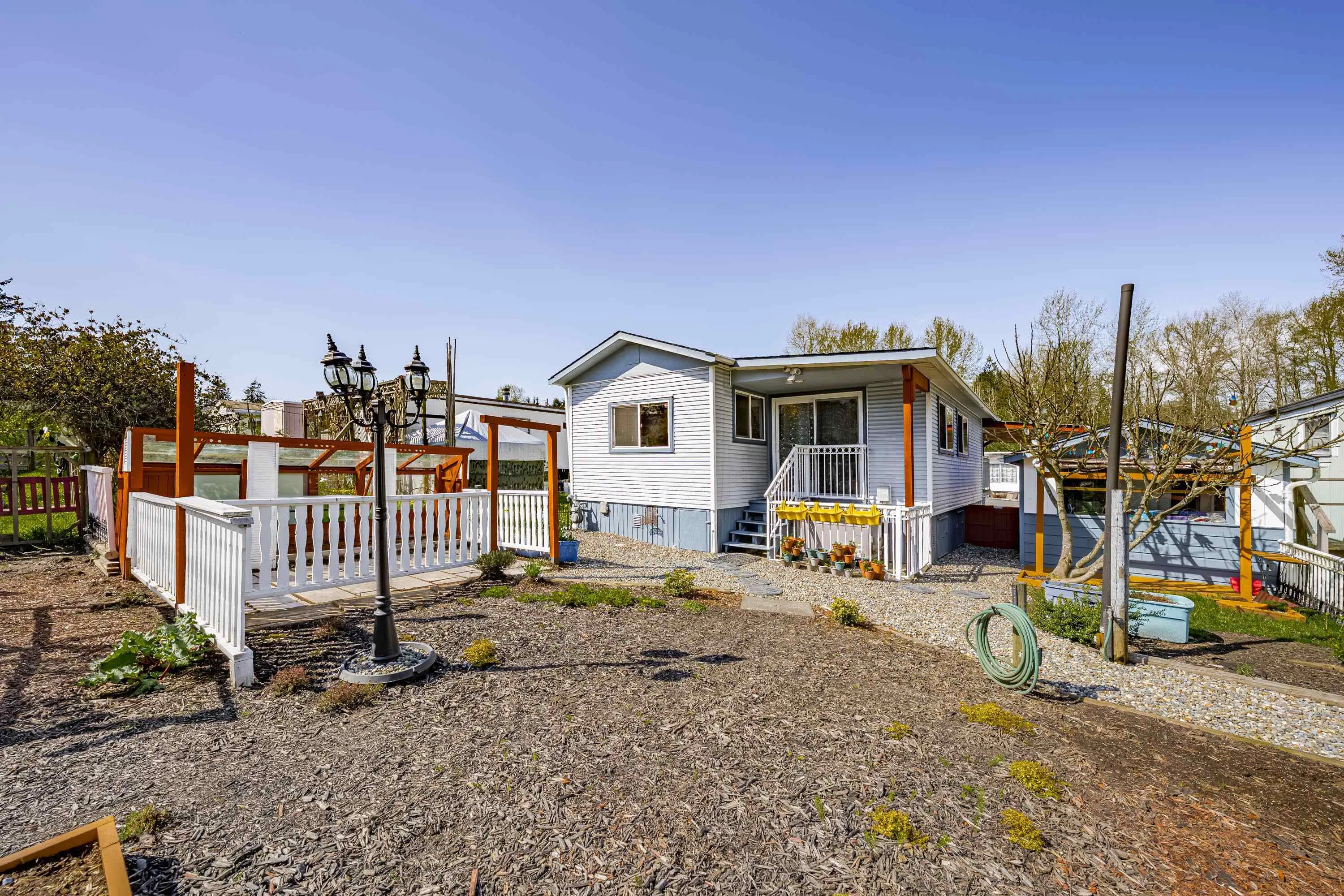 48 8266 King George Boulevard