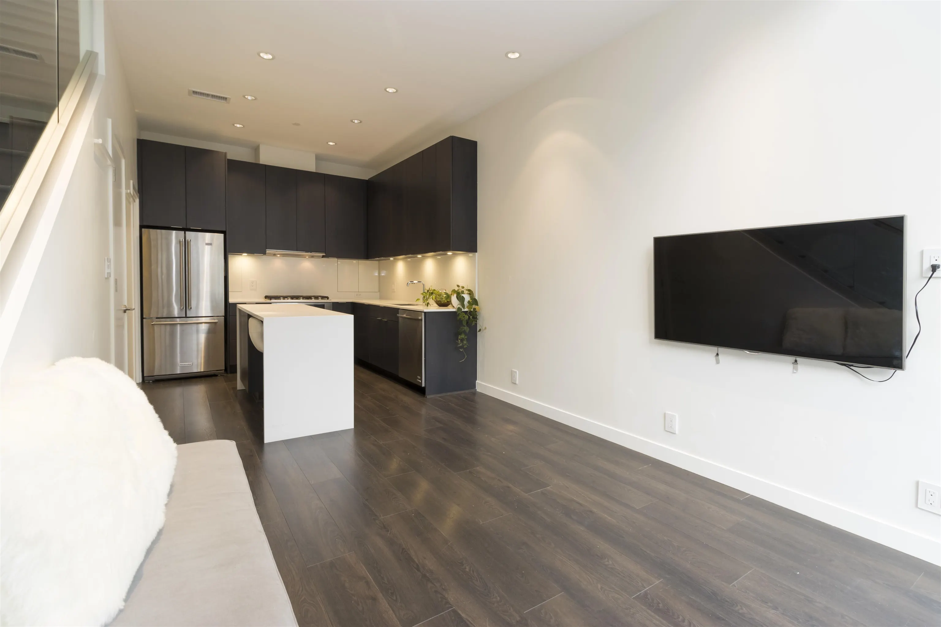 131 E 1st Avenue