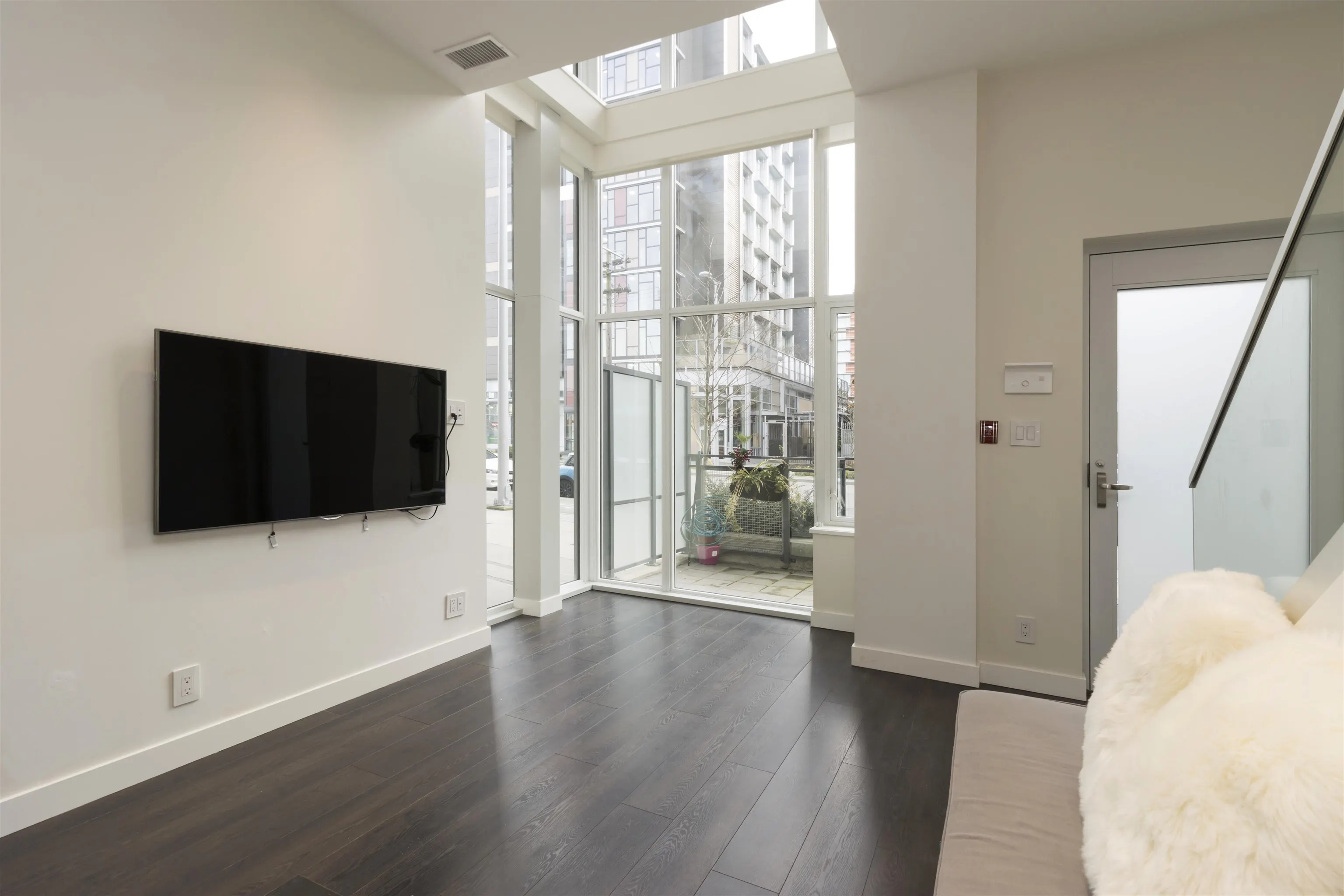 131 E 1st Avenue