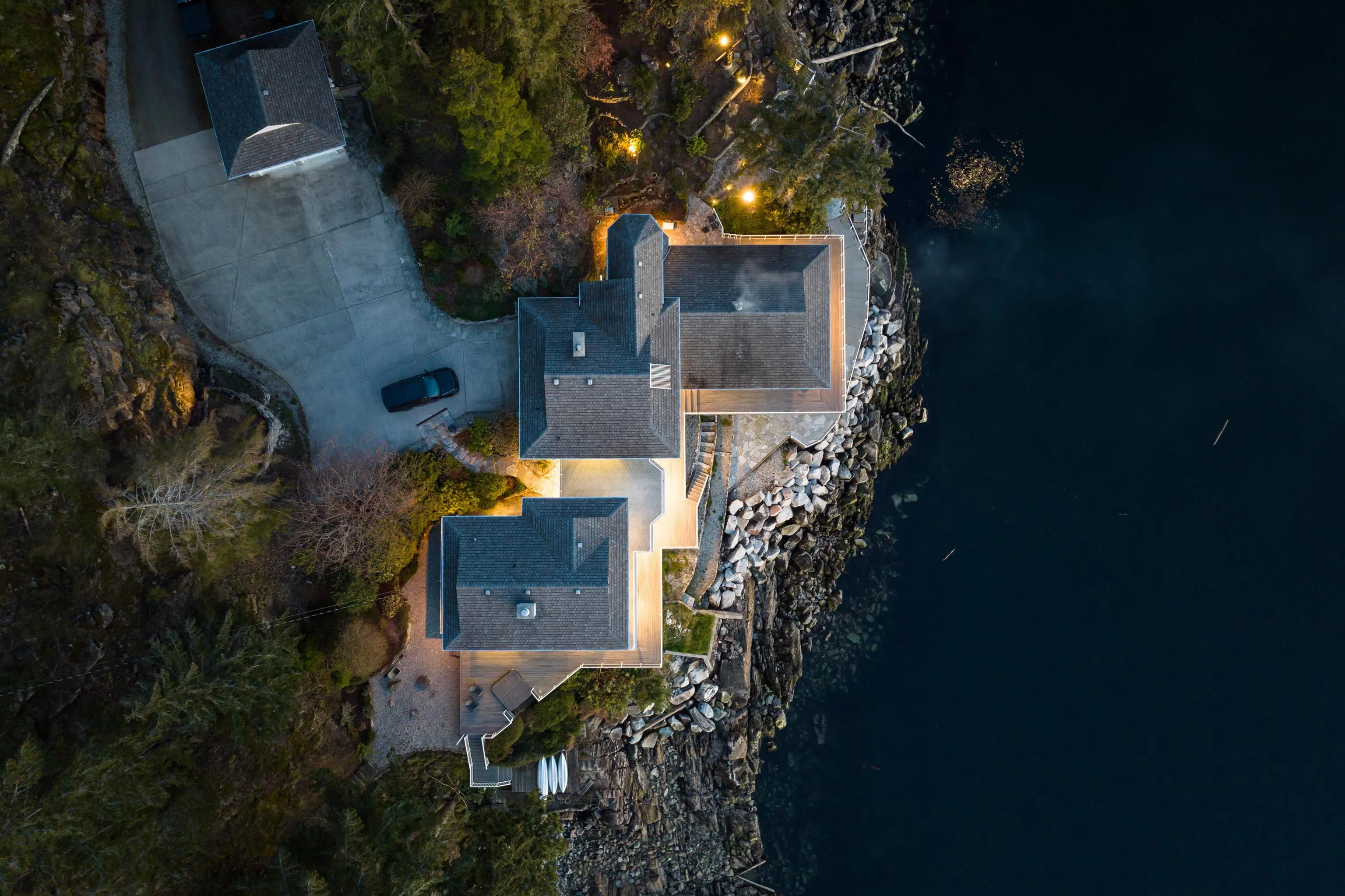 11113 Sunshine Coast Highway