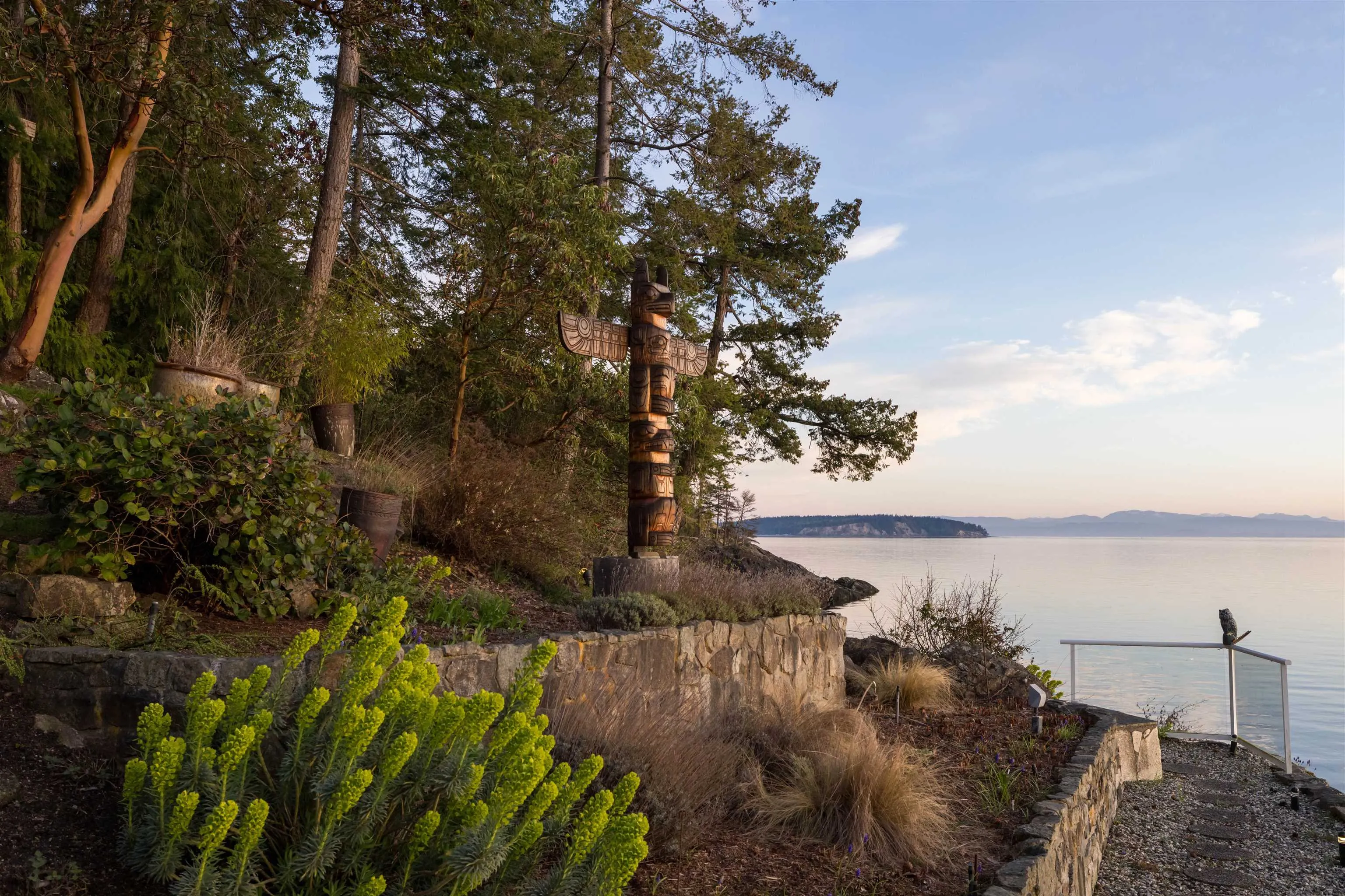 11113 Sunshine Coast Highway