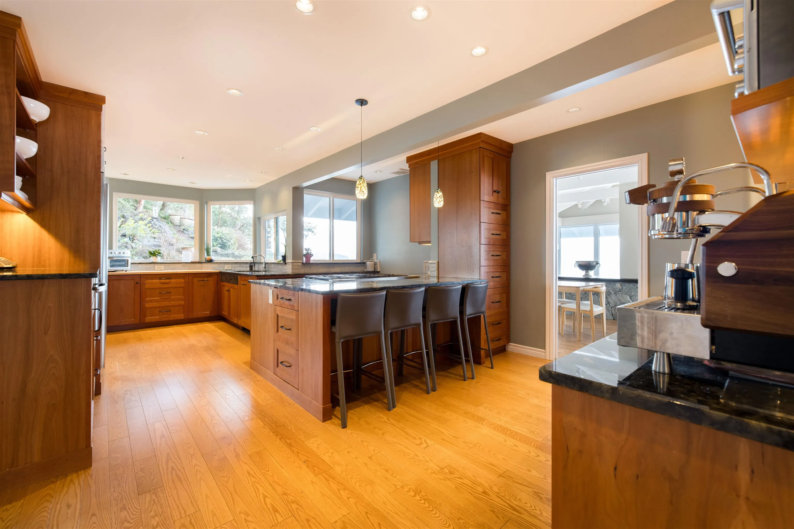 11113 Sunshine Coast Highway