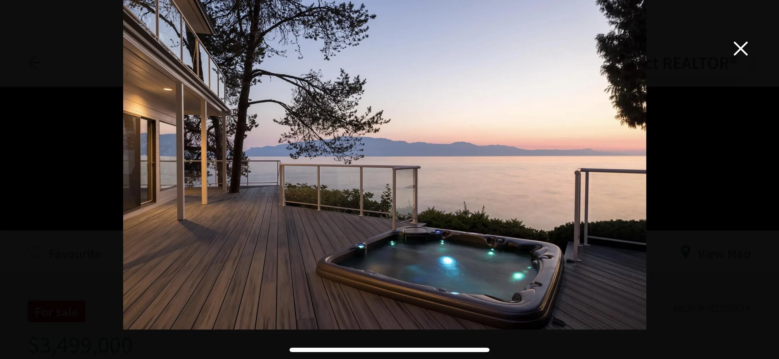 11113 Sunshine Coast Highway
