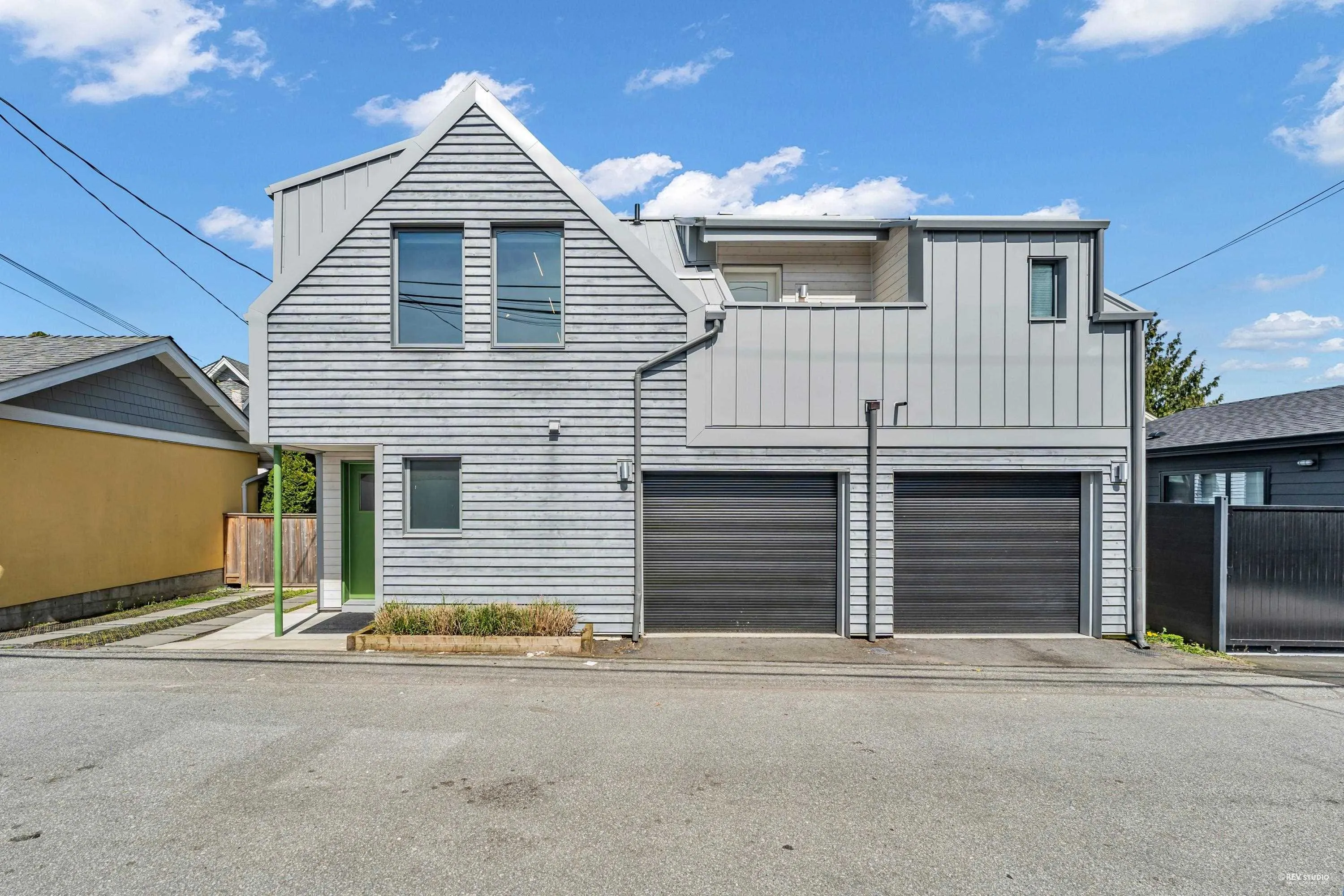 258 E 17th Avenue