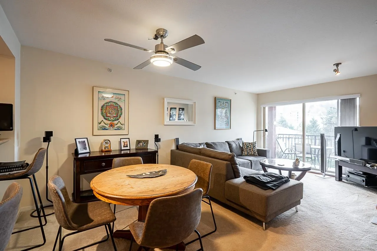 405 200 Klahanie Drive