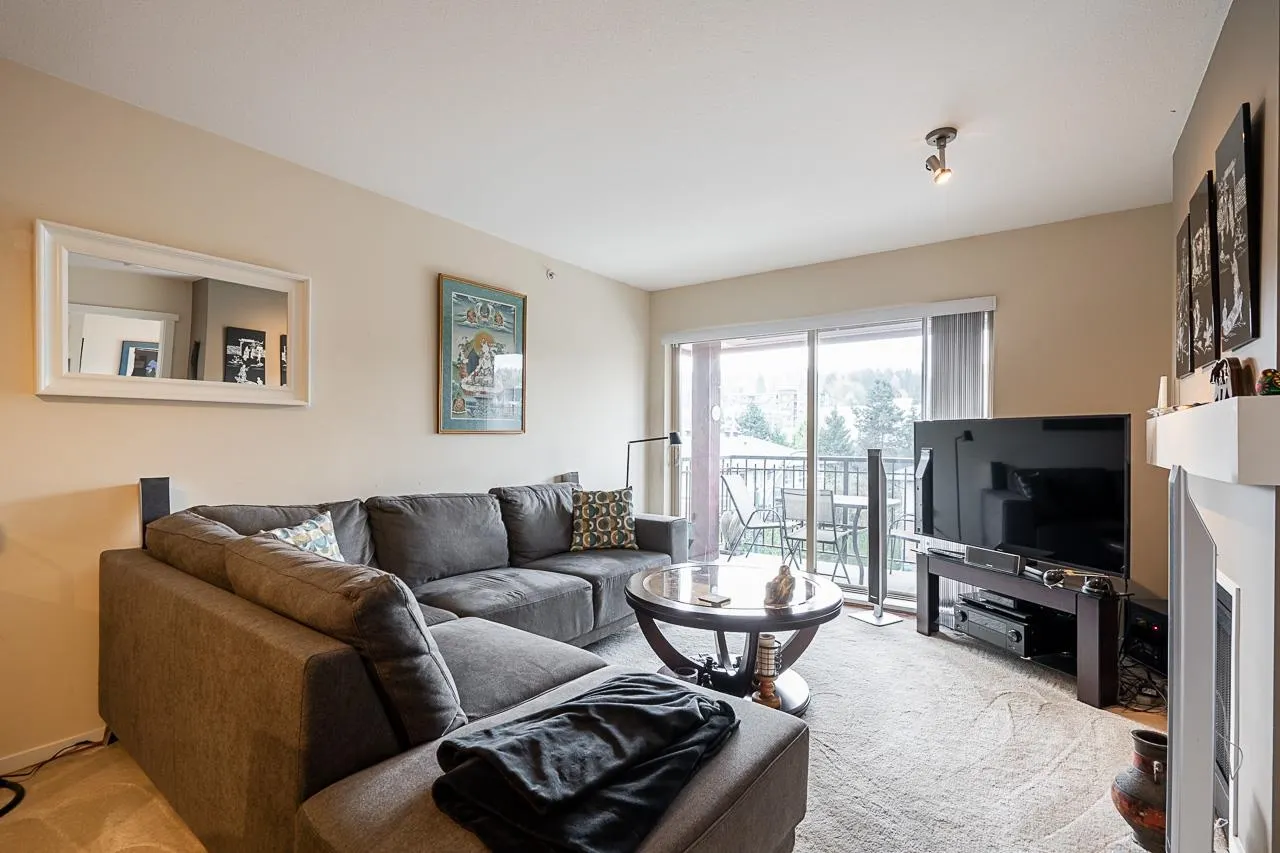 405 200 Klahanie Drive