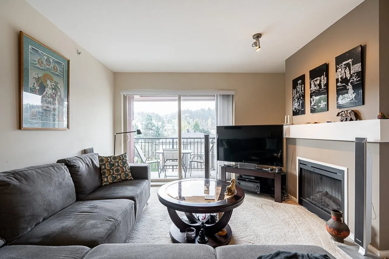 405 200 Klahanie Drive