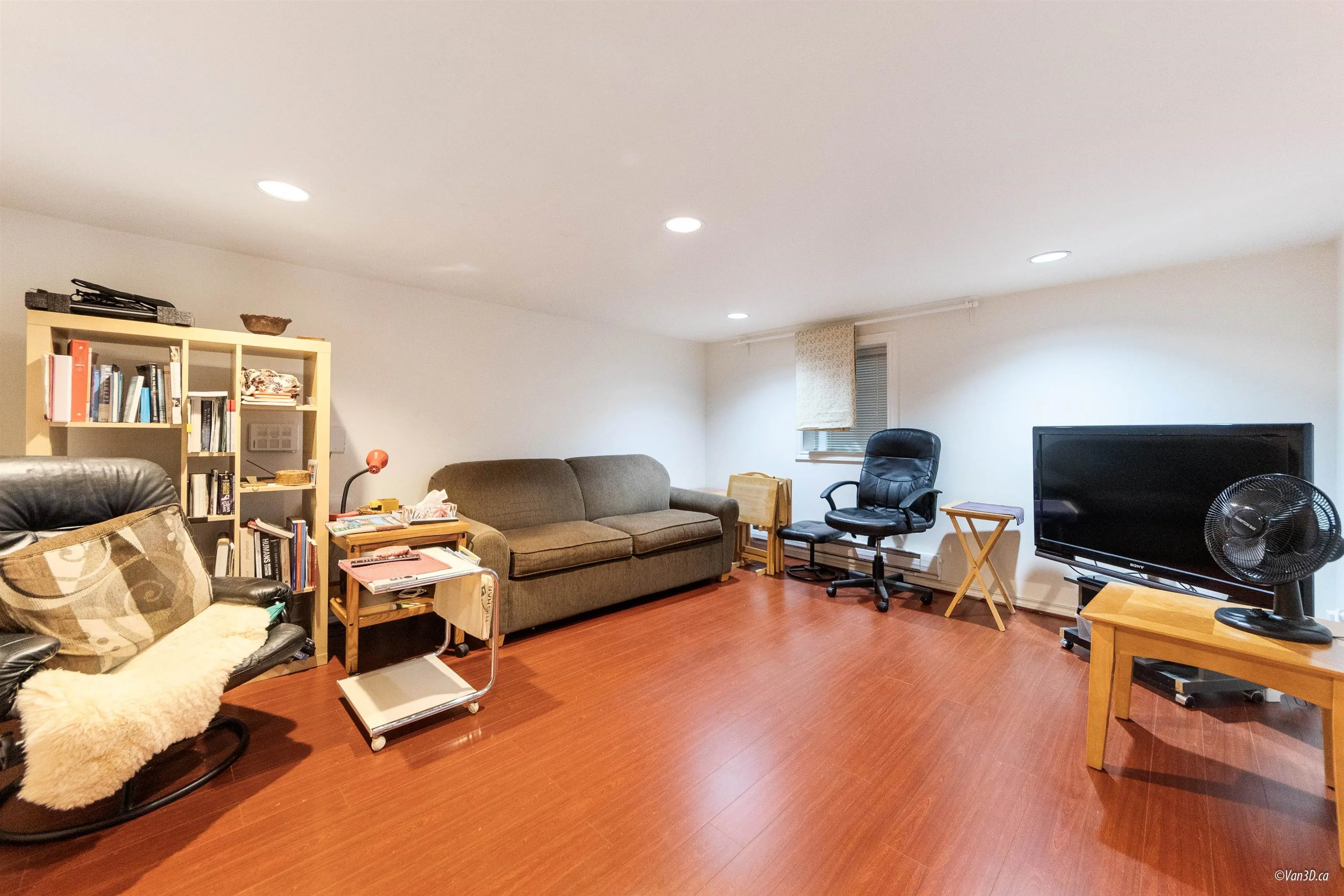 2146 W 33rd Avenue