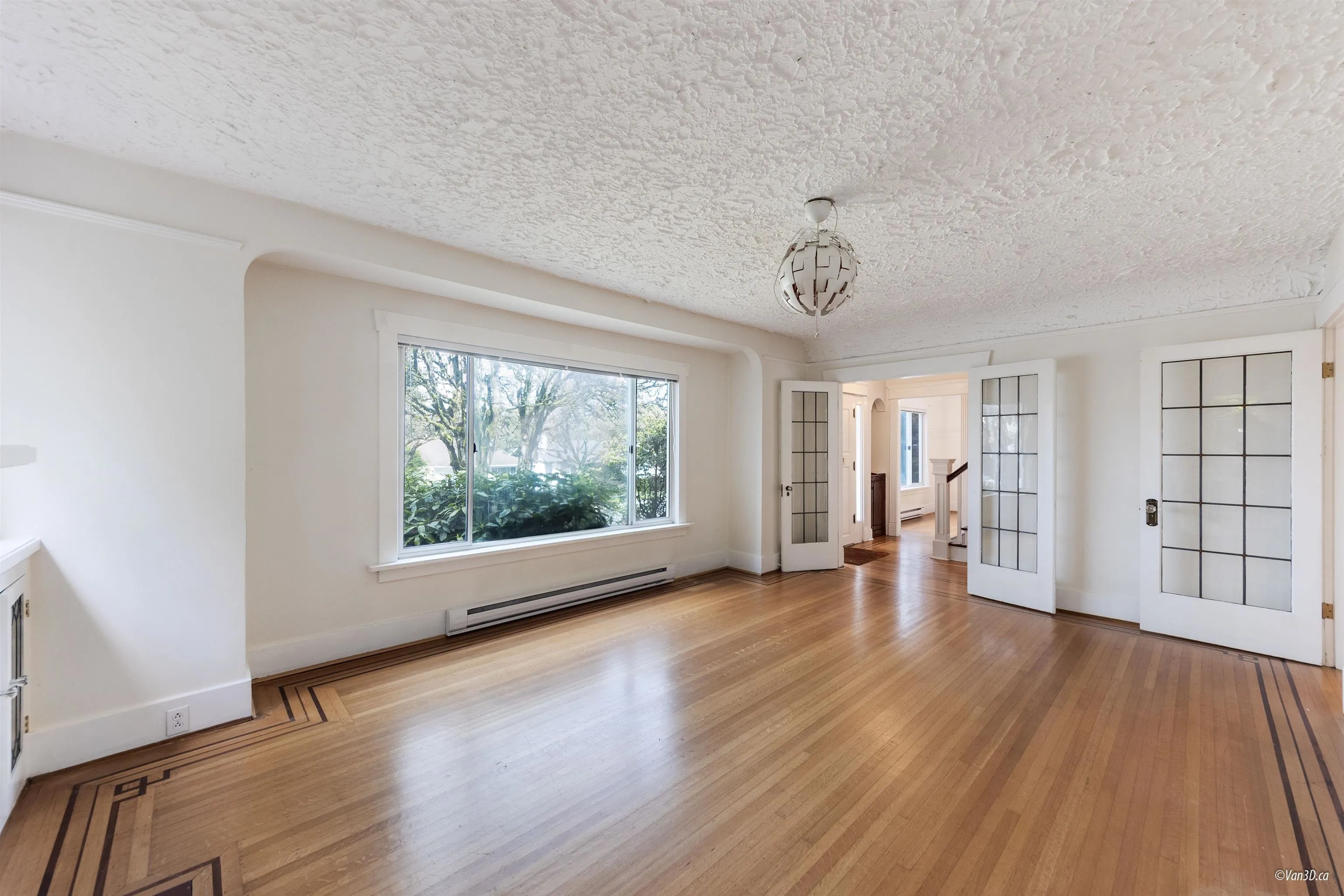 2146 W 33rd Avenue