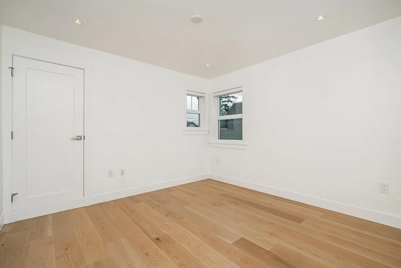 5634 52 Avenue