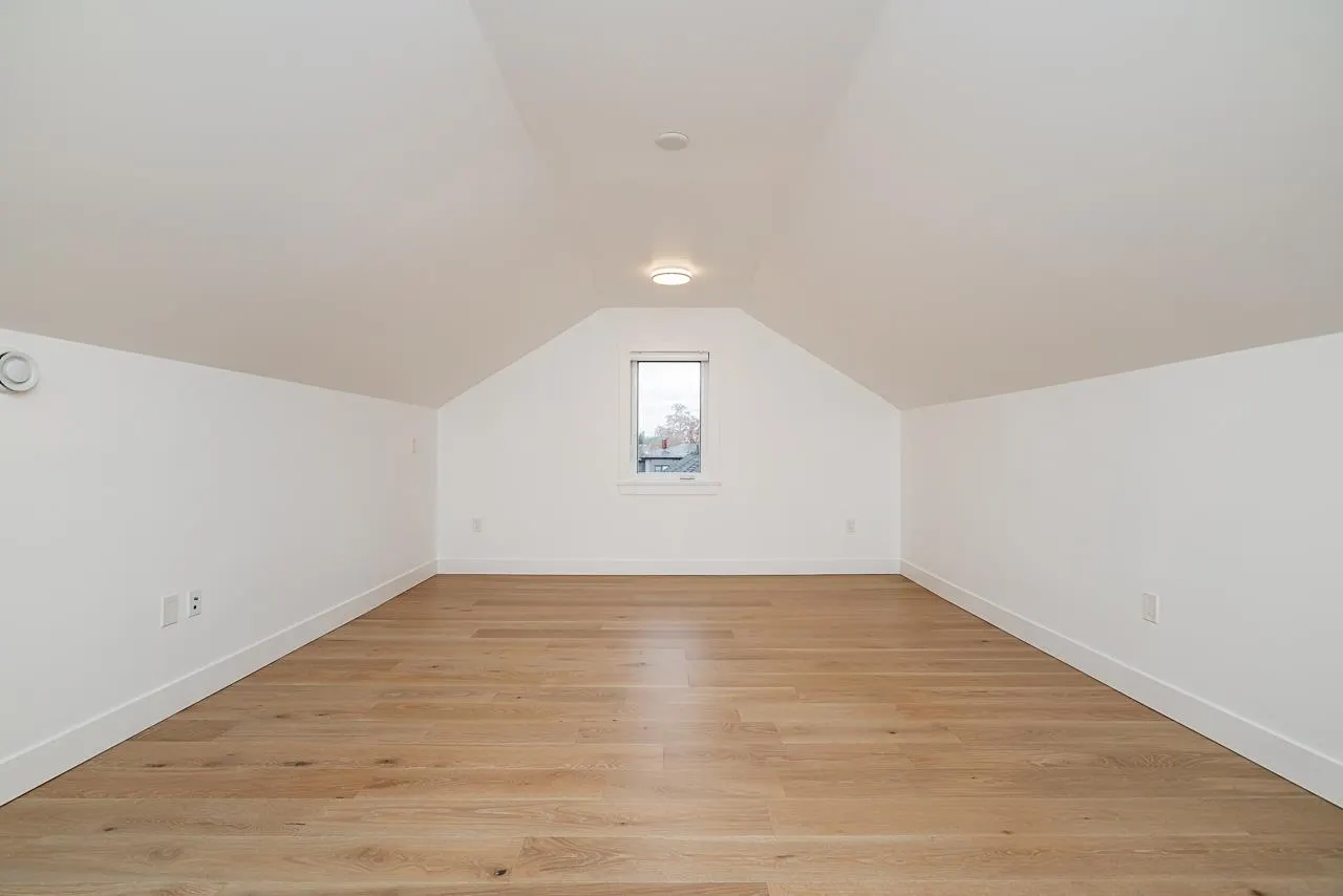 5634 52 Avenue