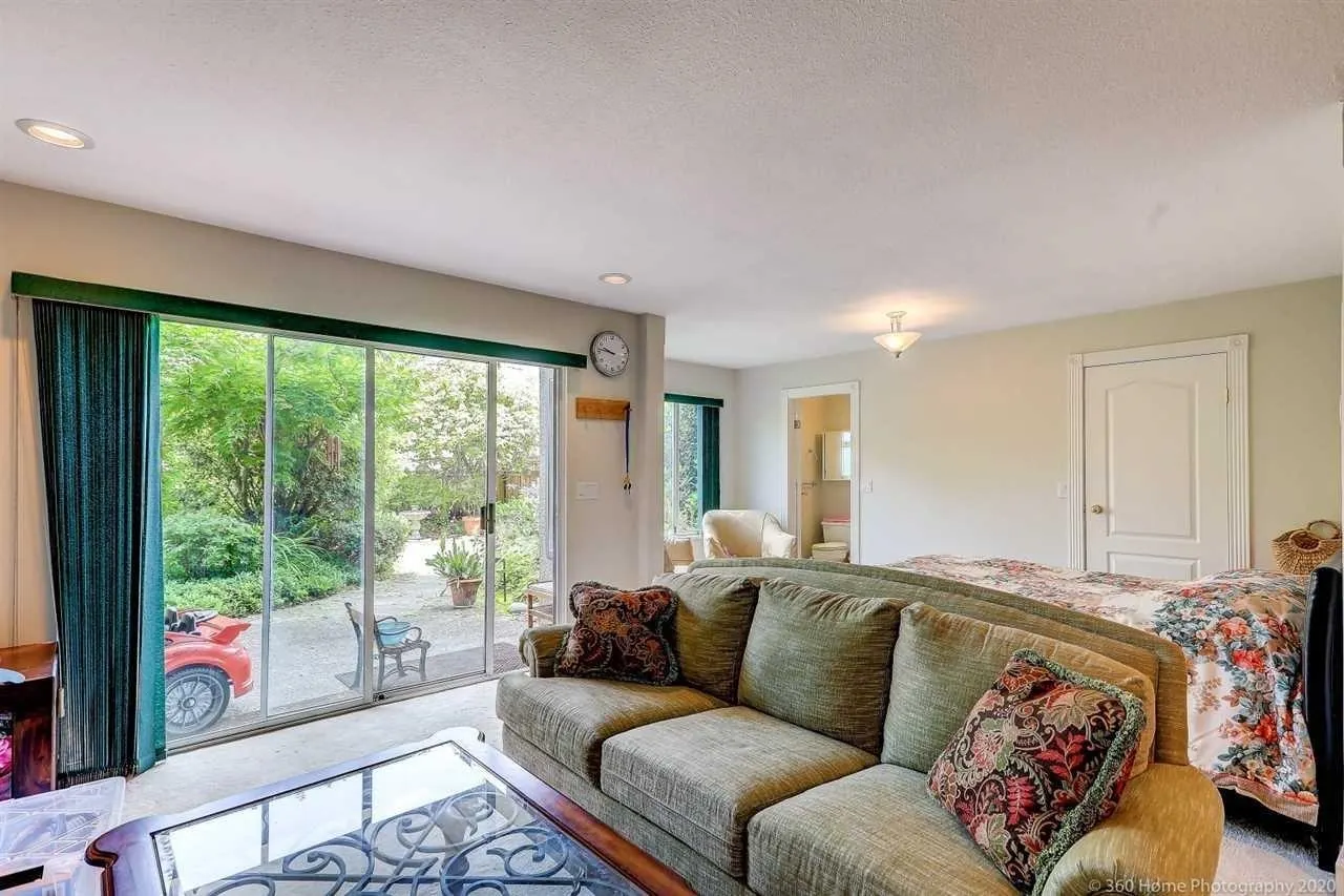 4333 Locarno Crescent