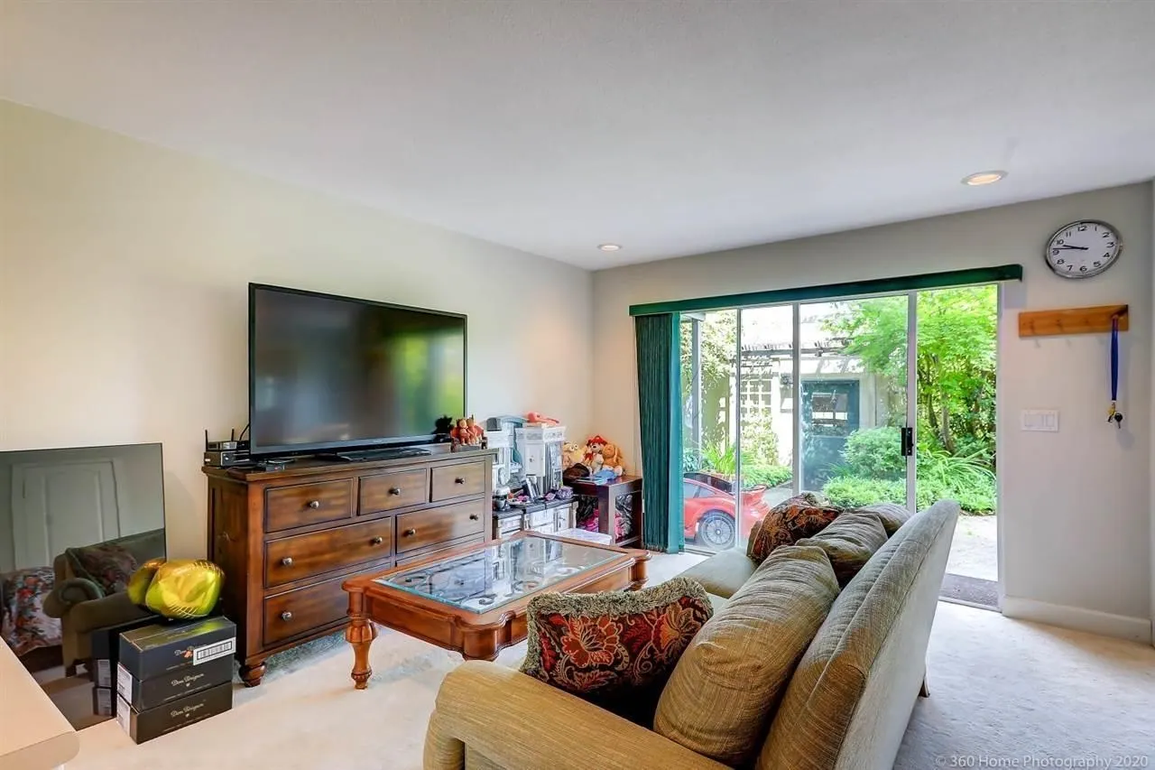 4333 Locarno Crescent