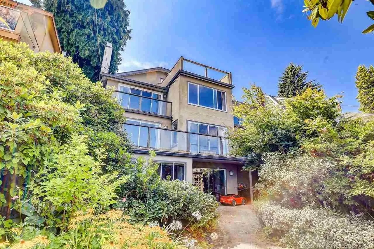 4333 Locarno Crescent