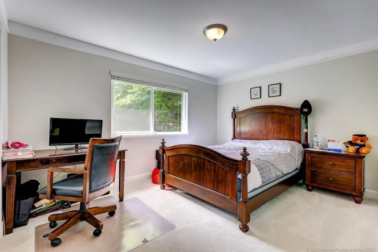 4333 Locarno Crescent