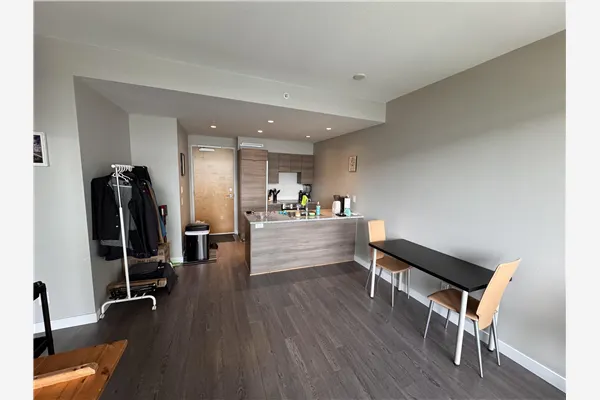808 488 SW Marine Drive