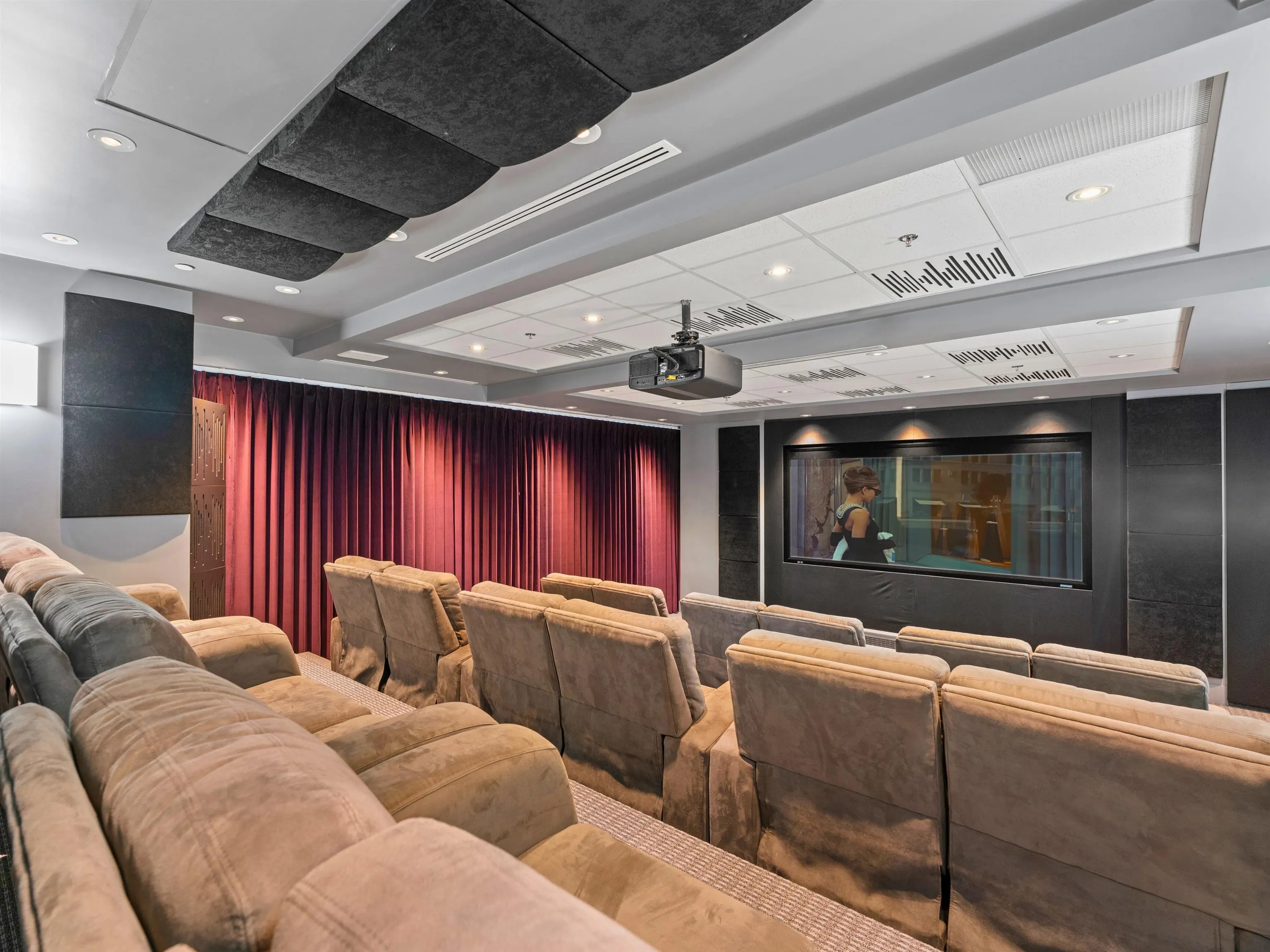 2803 1077 W Cordova Street