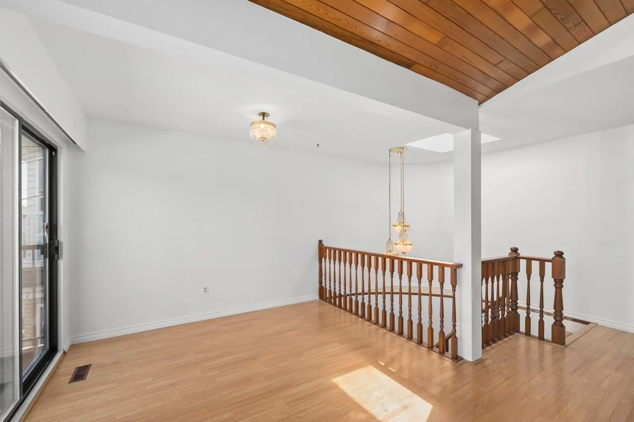 5286 Dominion Street