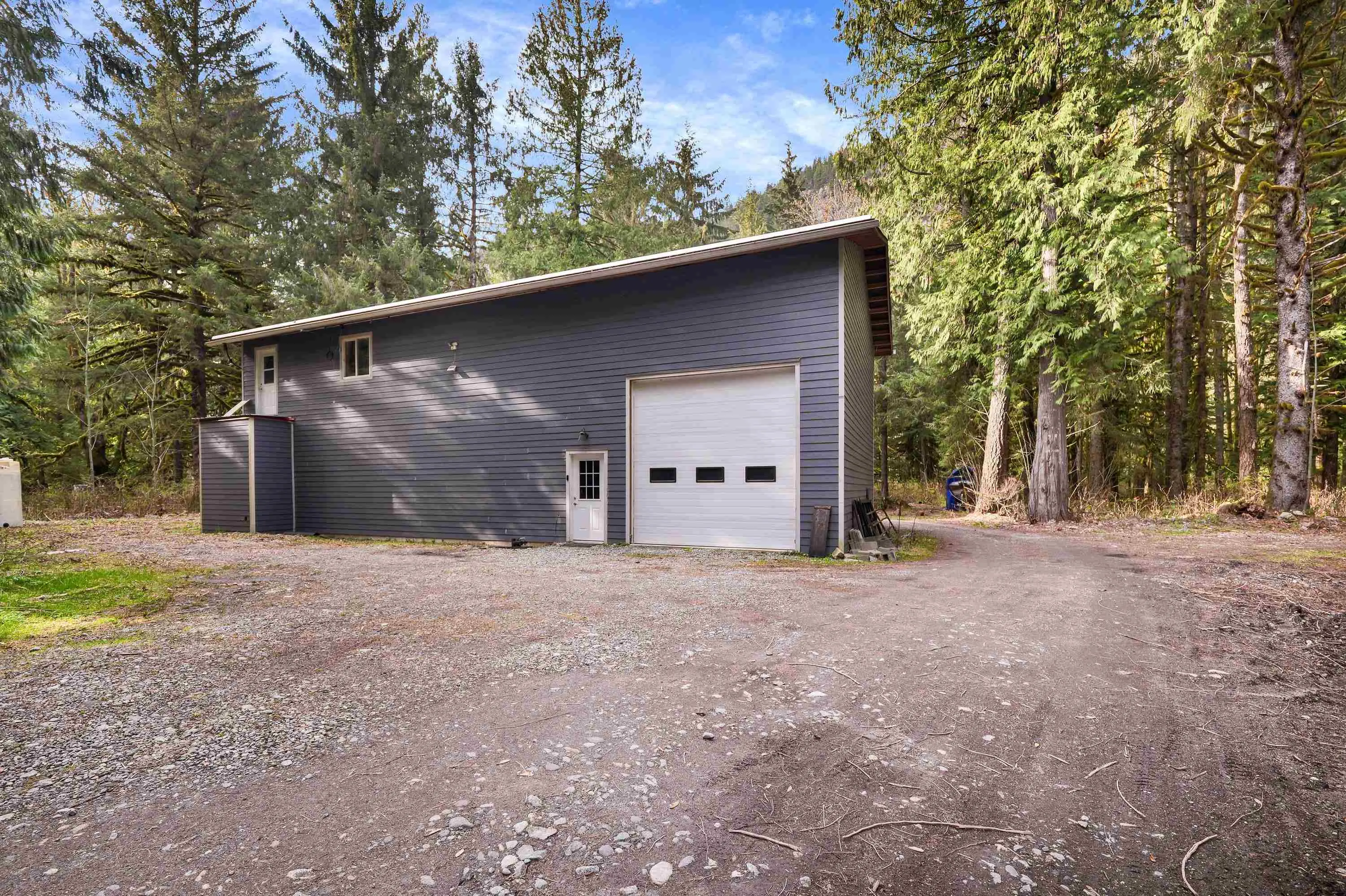 14886 Squamish Valley Road