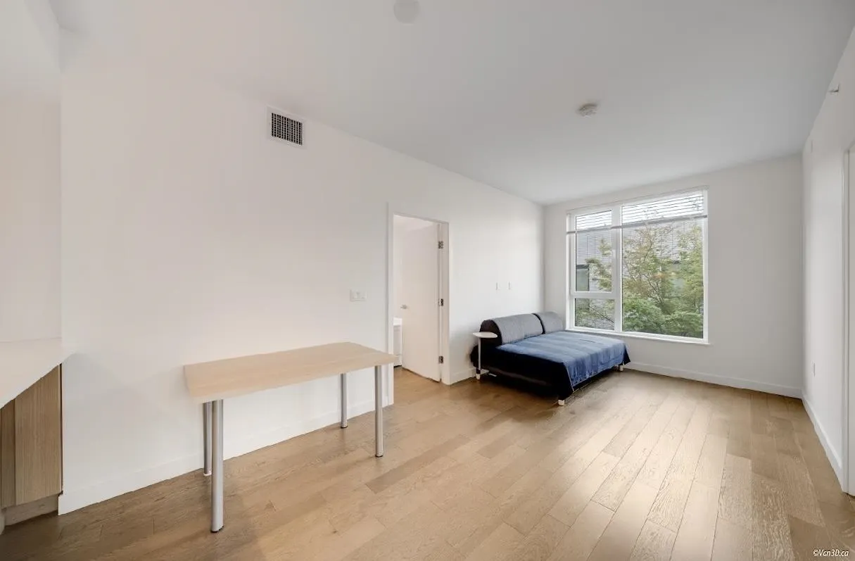 201 5383 Cambie Street