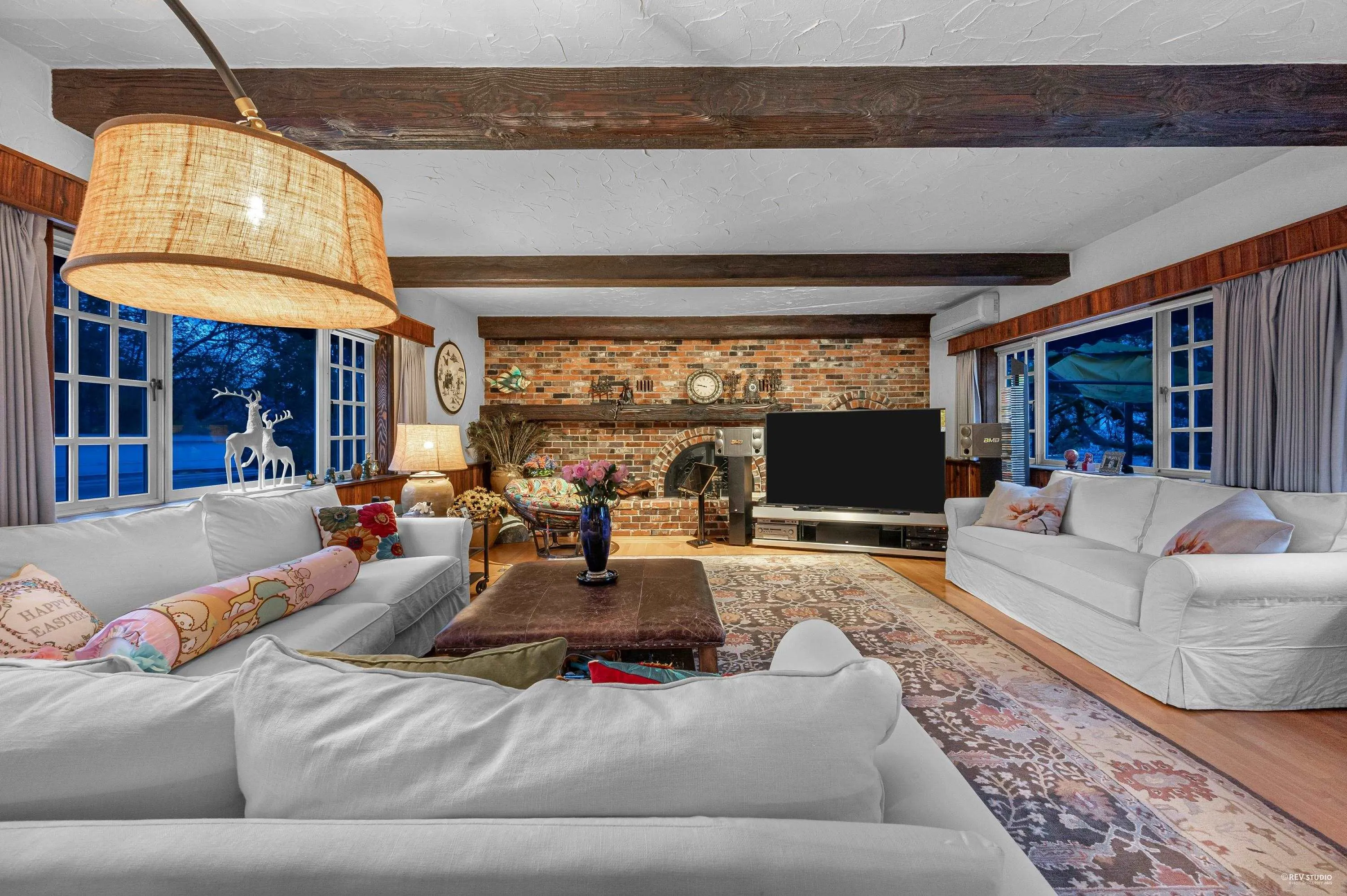 3380 The Crescent