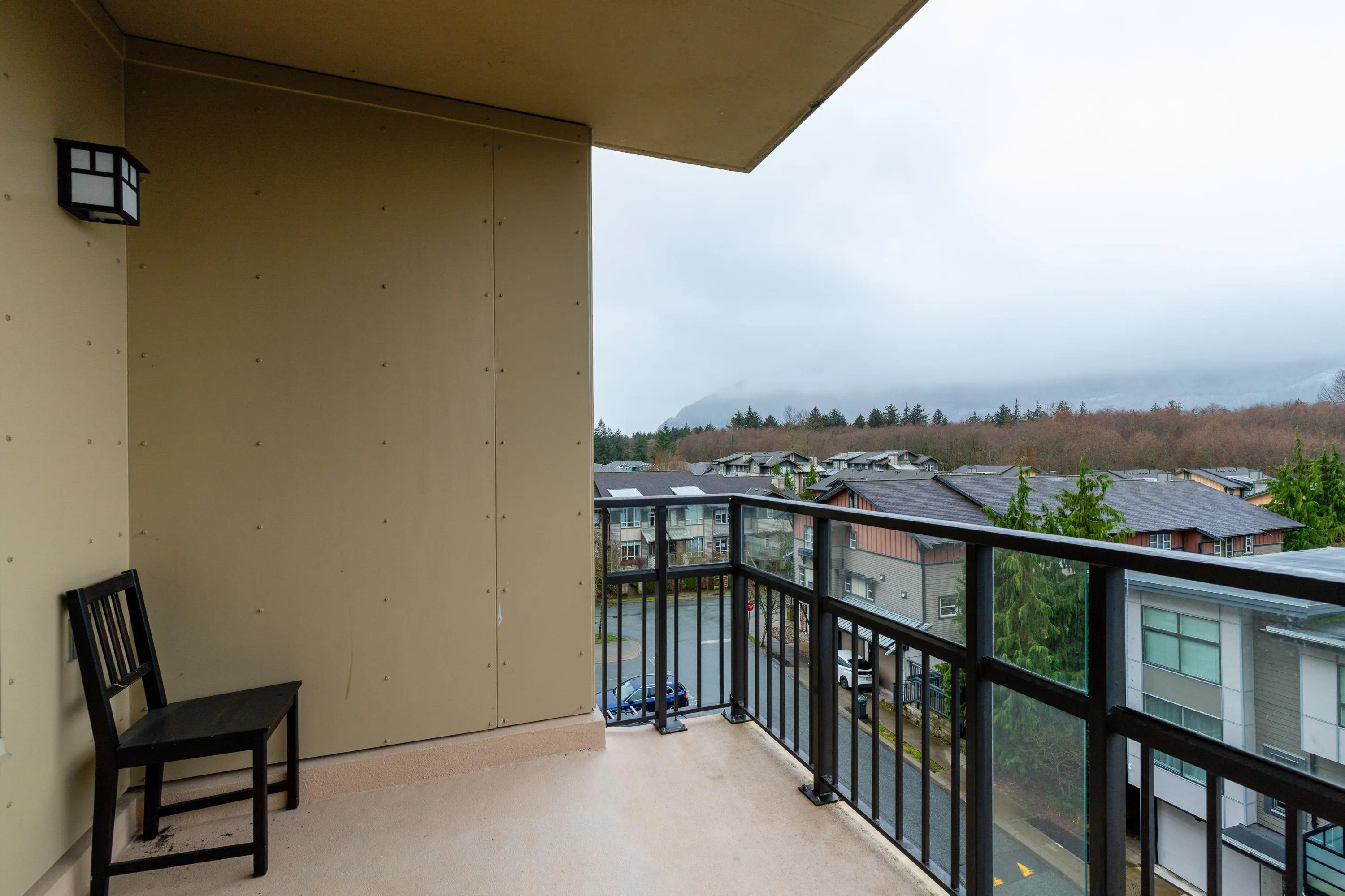 407 1211 Village Green Way