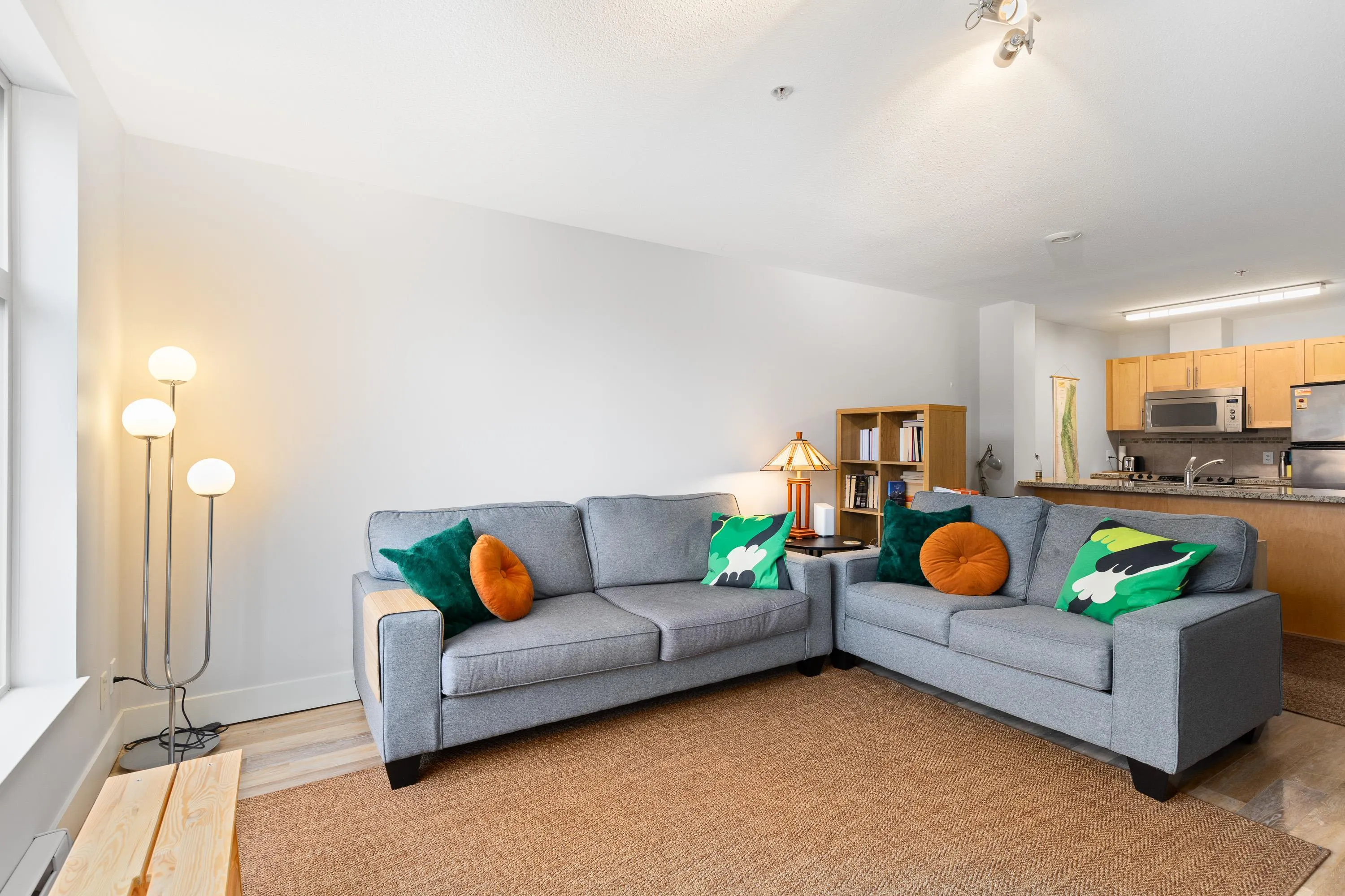 407 1211 Village Green Way