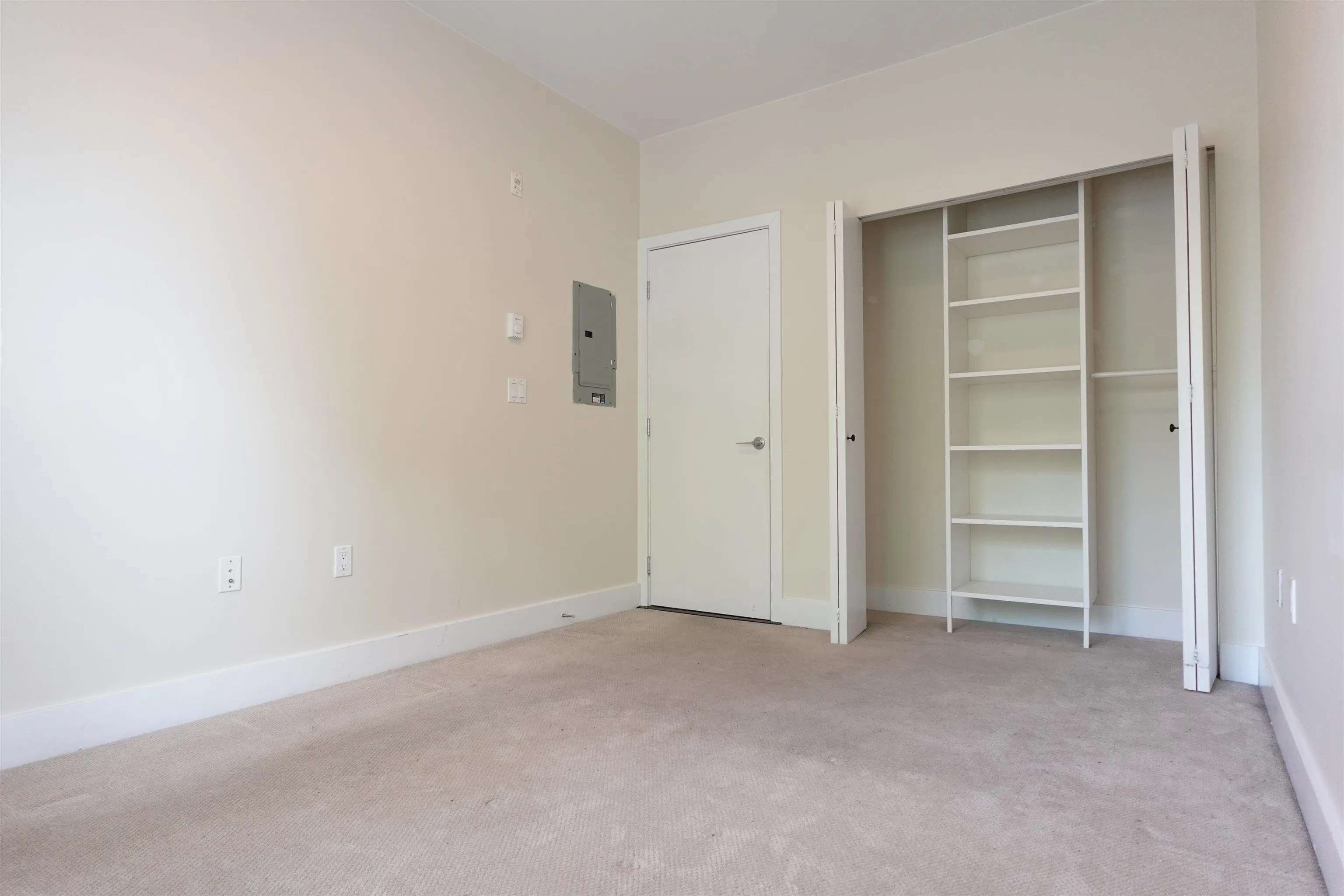 210 6628 120 Street