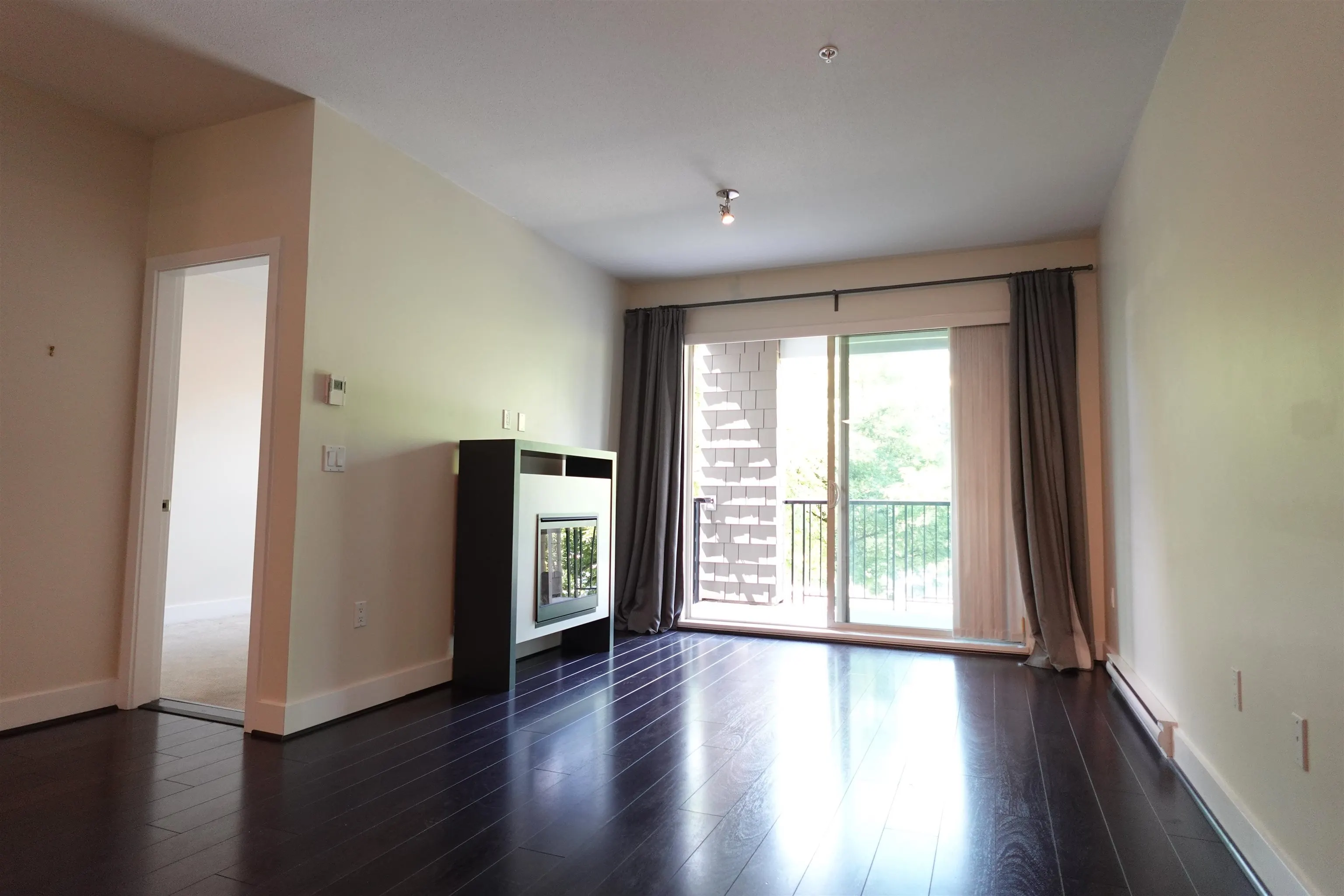 210 6628 120 Street