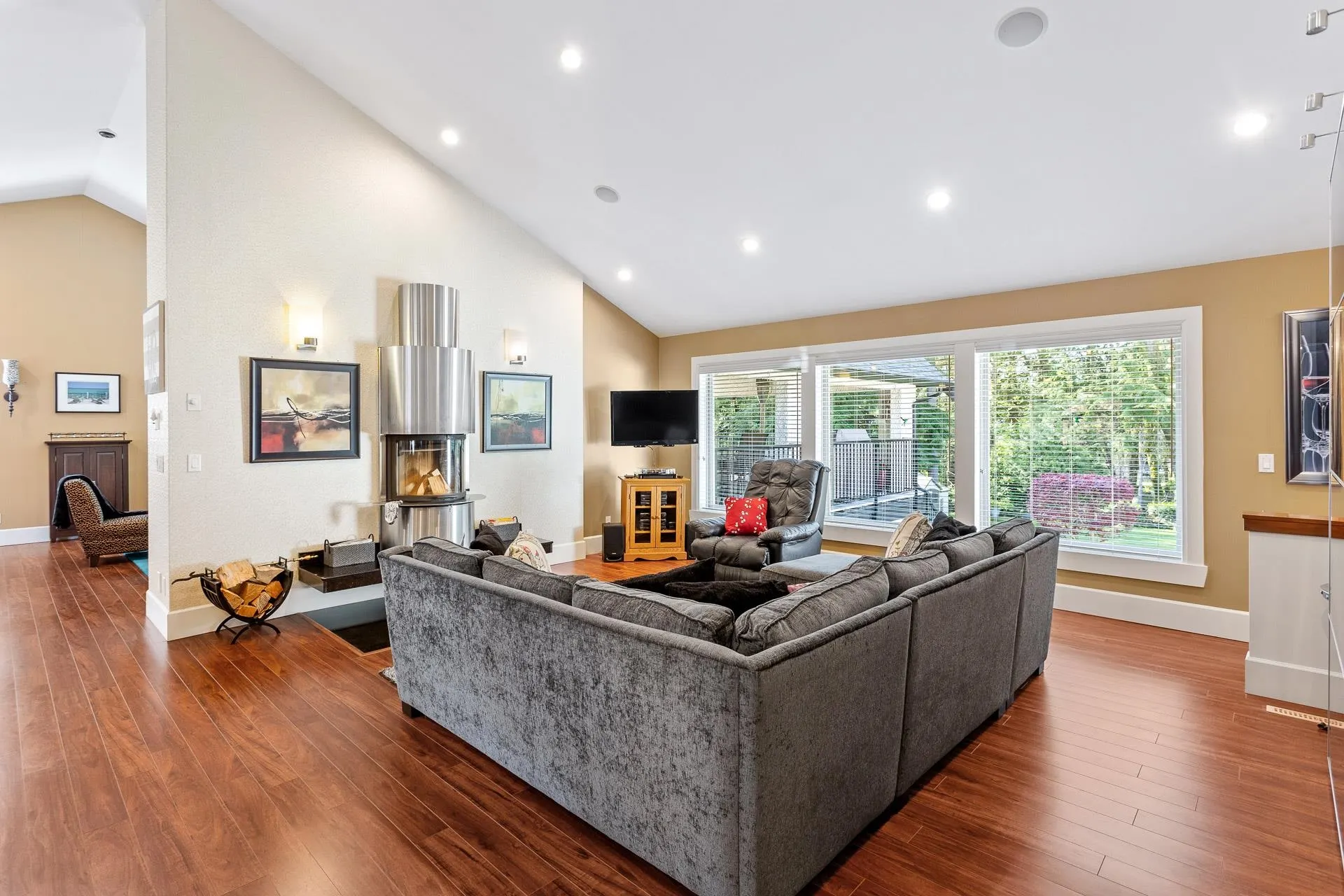 1777 Harbour Drive