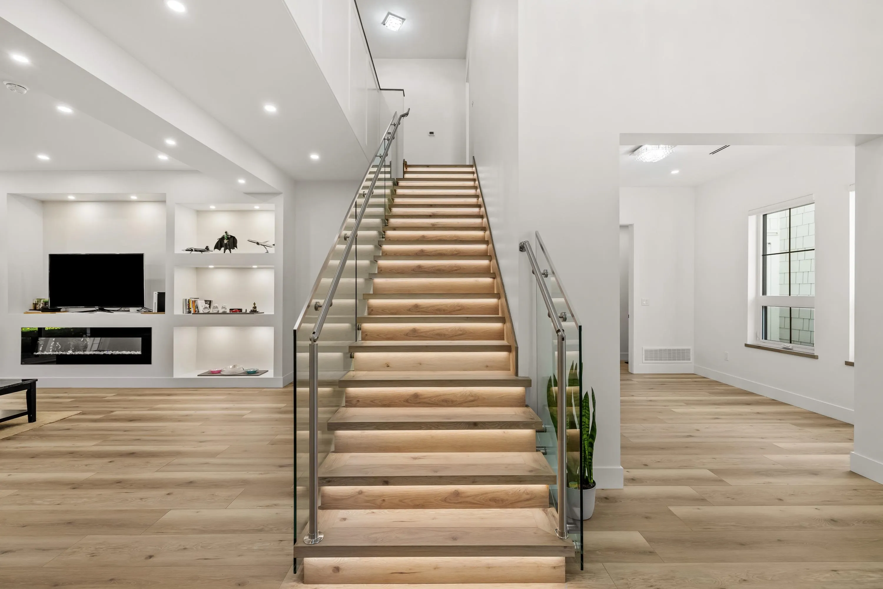 1612 142 Street