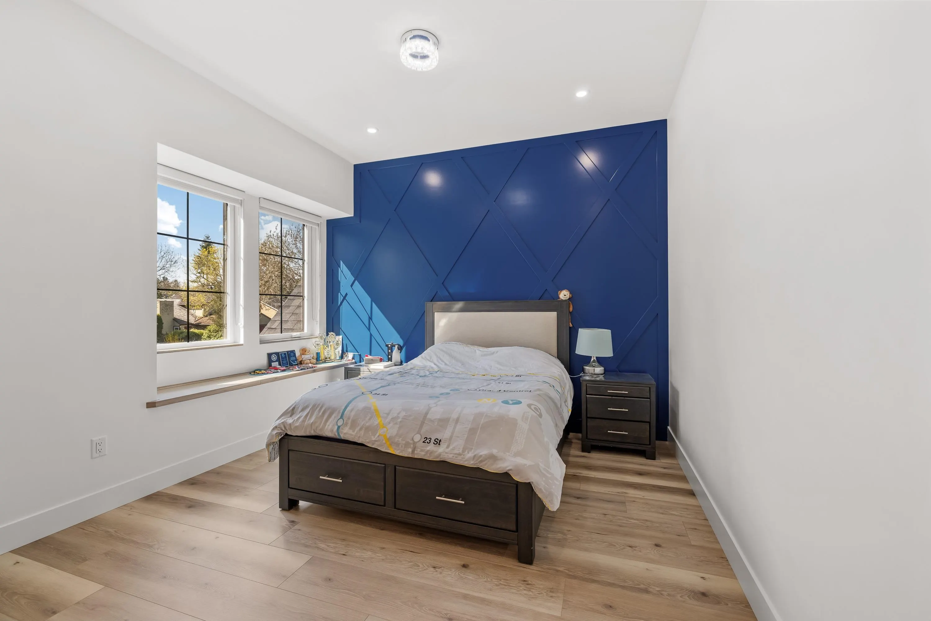 1612 142 Street